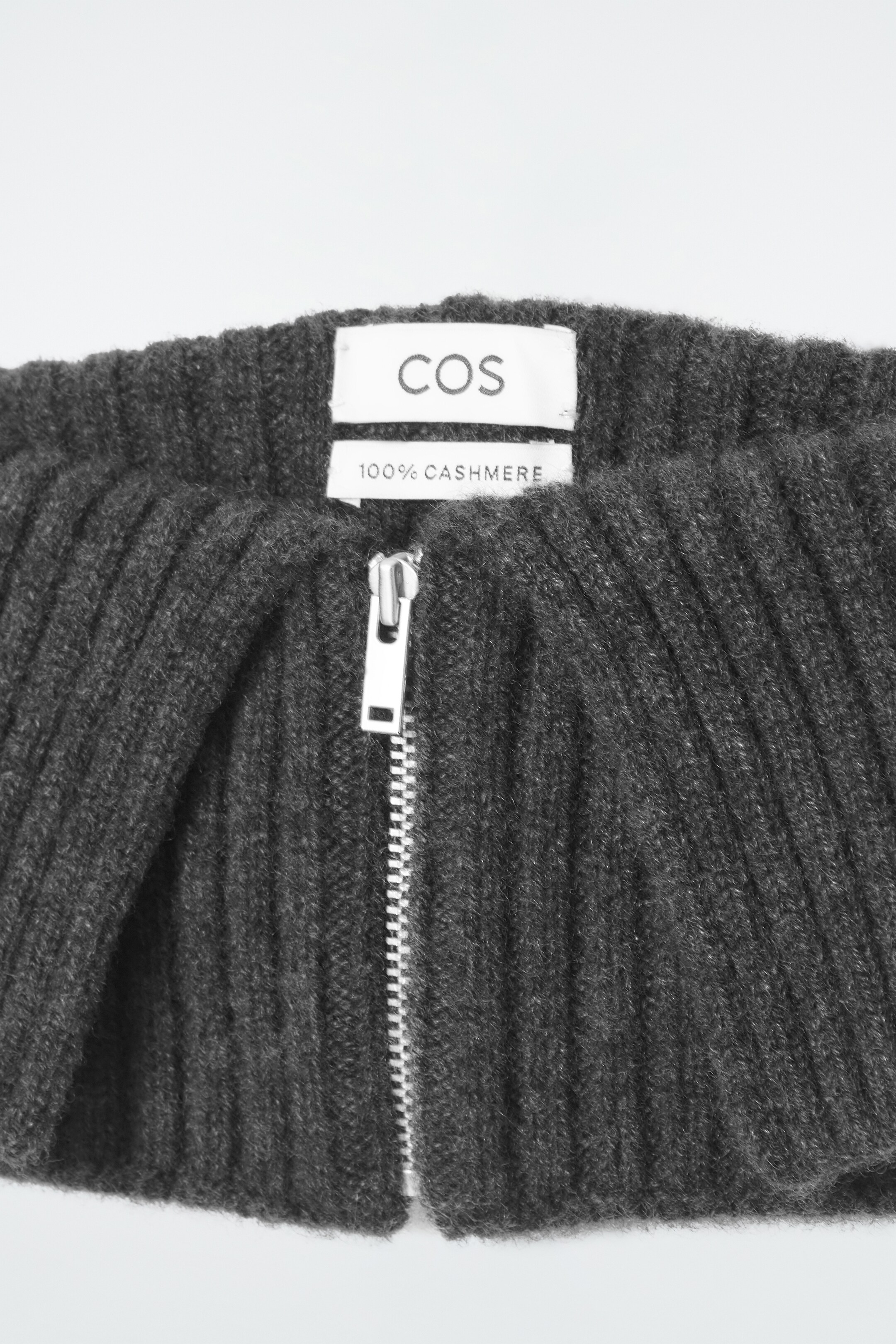 Agrandir l'image: COL EN CACHEMIRE - CHARBON - FEMME | H&M CH 3