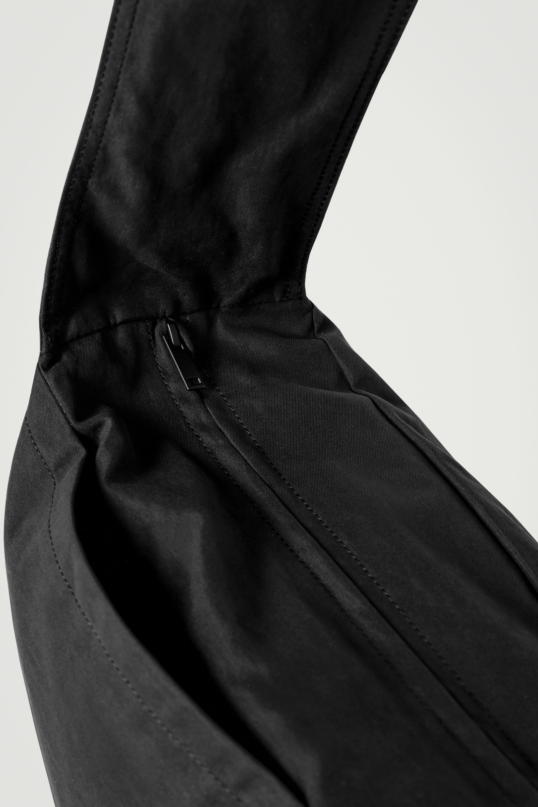 SLOUCHY WATER-REPELLENT CROSSBODY BAG - NYLON