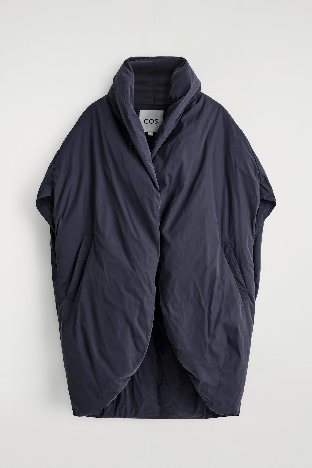 OVERSIZED SCULPTED DOWN PUFFER JACKET — NAVY