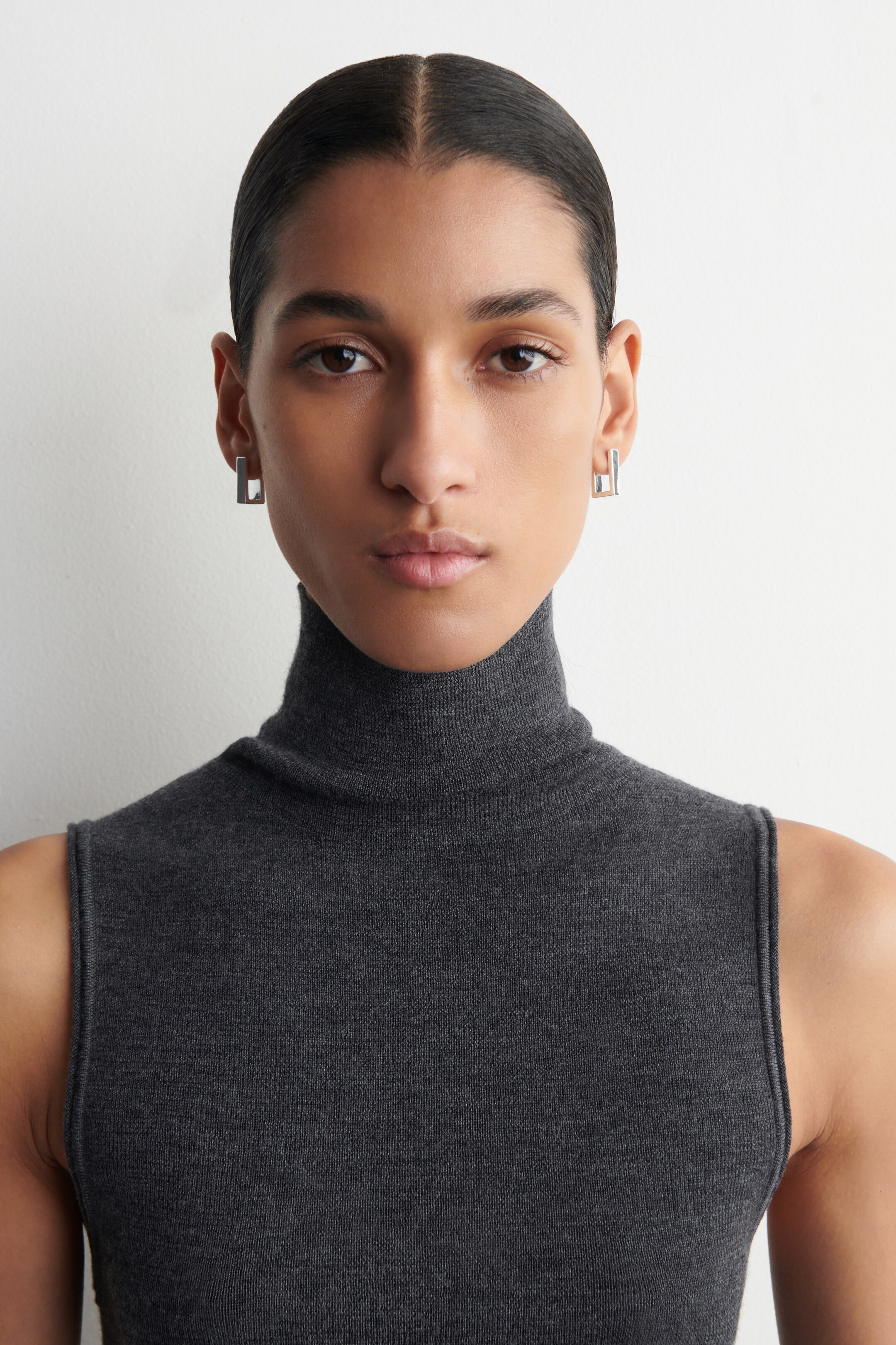 Größeres Bild ansehen: RECHTECKIGE CREOLEN - SILBER - Ladies | H&M DE 1