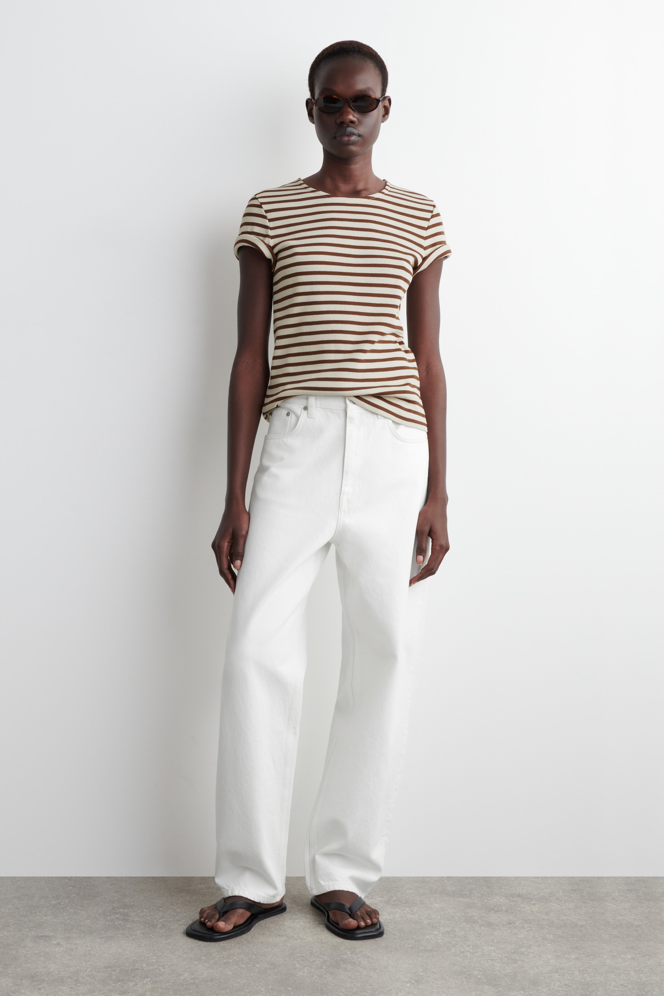 Größeres Bild anzeigen: SCHMALES GERIPPTES T-SHIRT - WEISS/GESTREIFT - Ladies | H&M AT 2