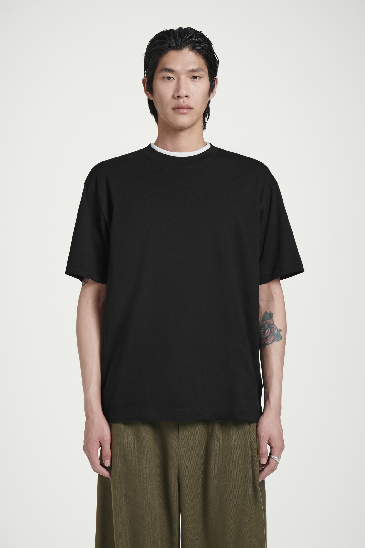 CAMISETA OVERSIZE DE ALGODÓN - NEGRO/AZUL MARINO - 1