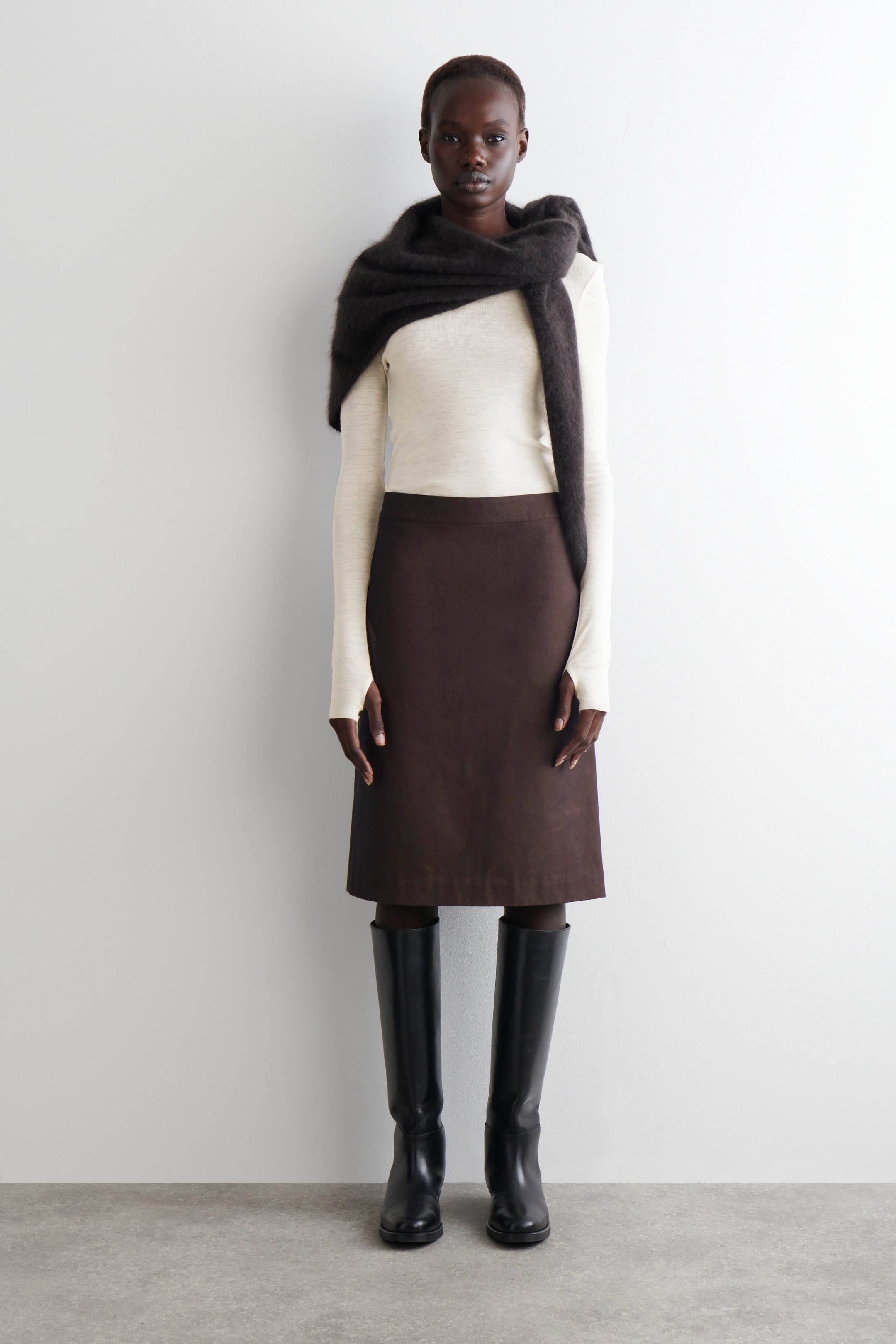 CREW-NECK MERINO WOOL TOP