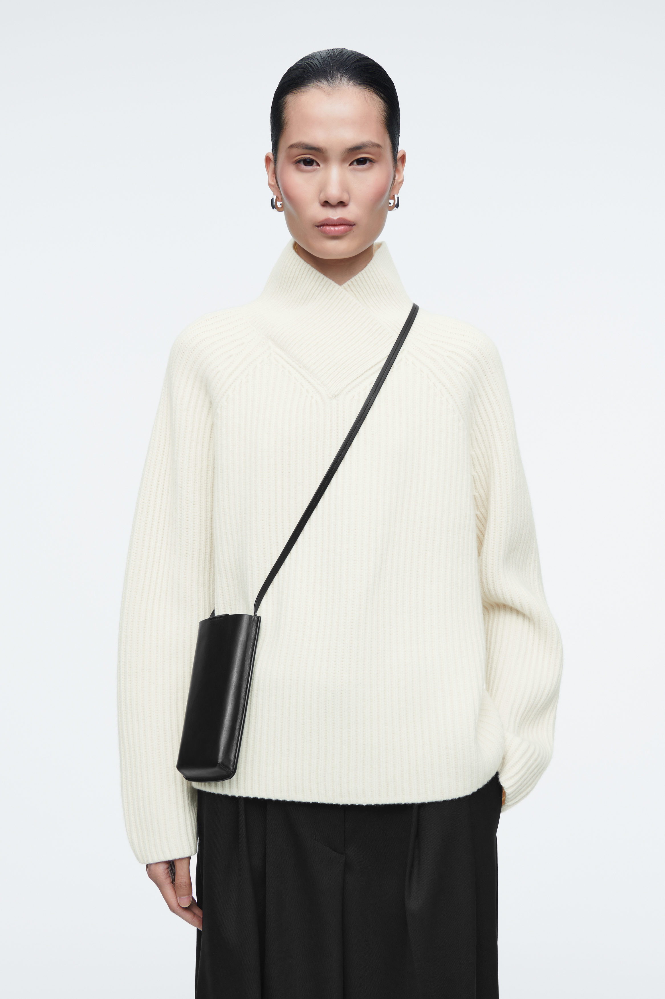 【 】All Day Phone Crossbody Bag ☆フォンバッグ☆ All Day Phone Zip Crossbody Bag | Calvin Klein