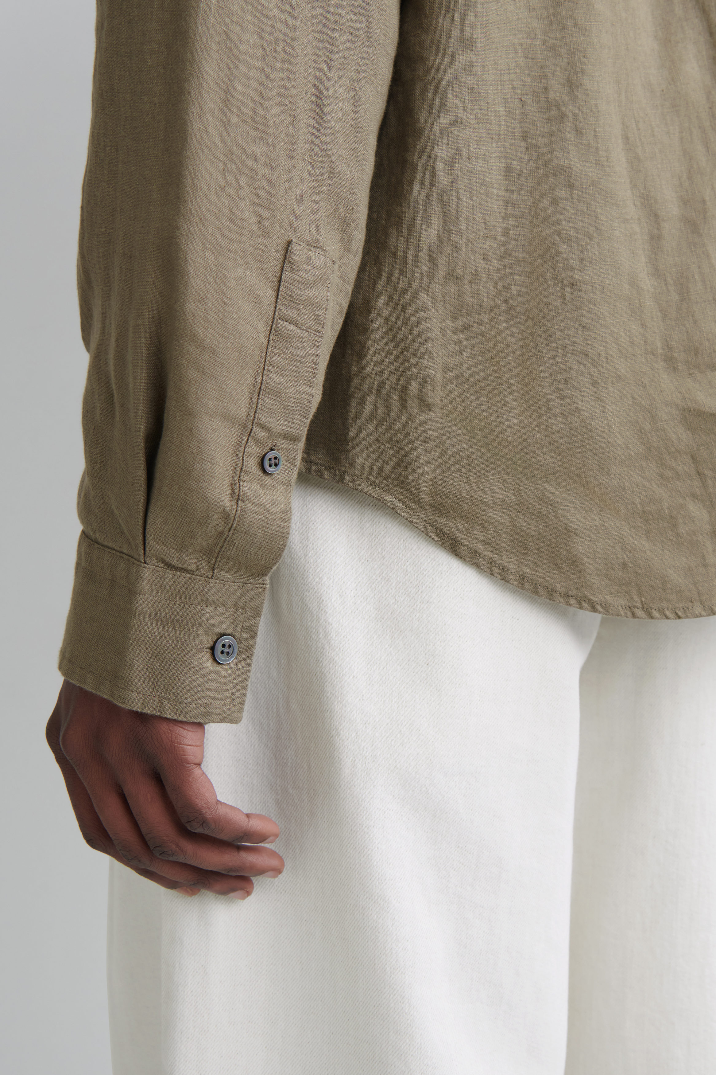 RELAXED LINEN SHIRT - thumbnail 9