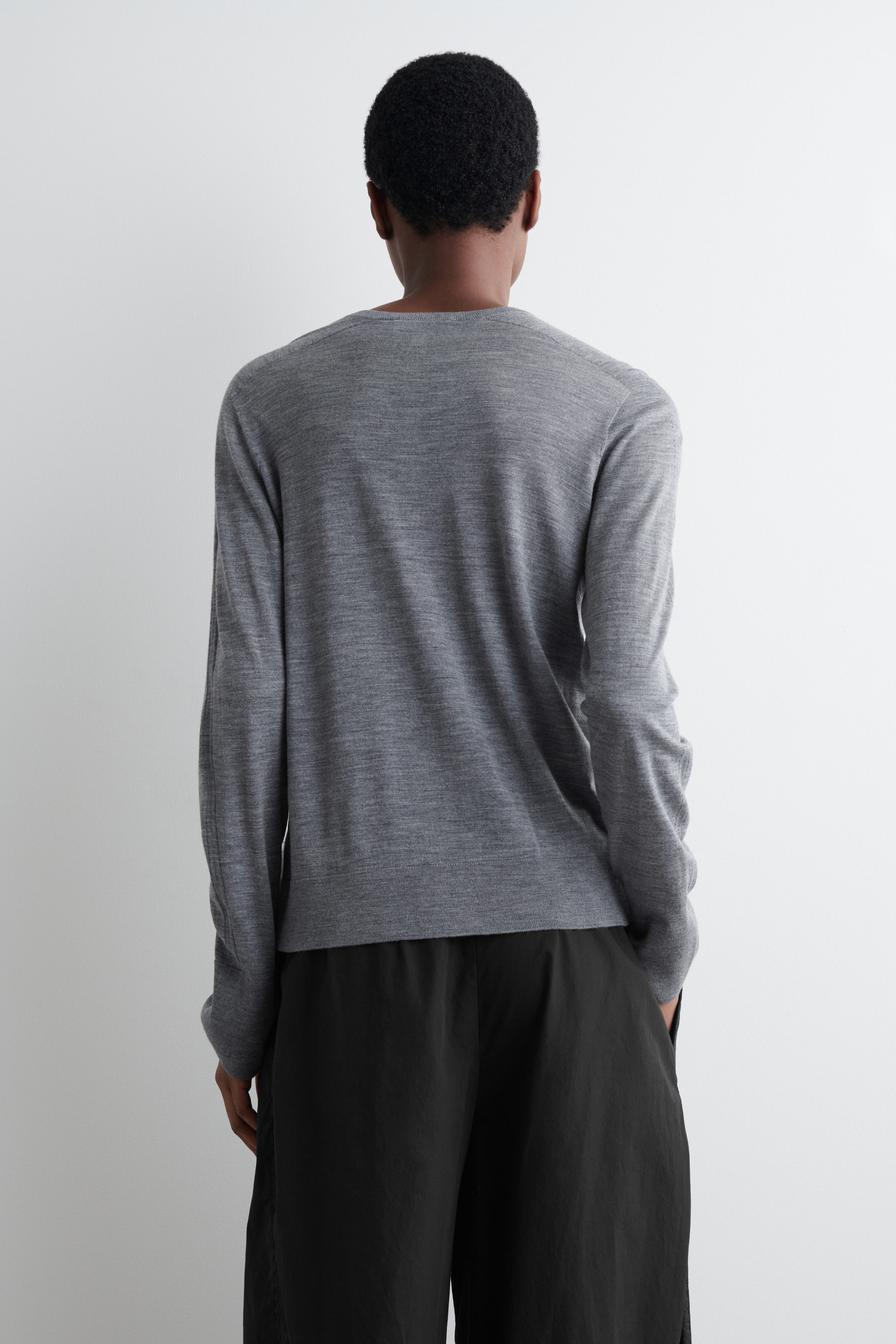 MERINO WOOL V-NECK SWEATER - GRAY | COS US