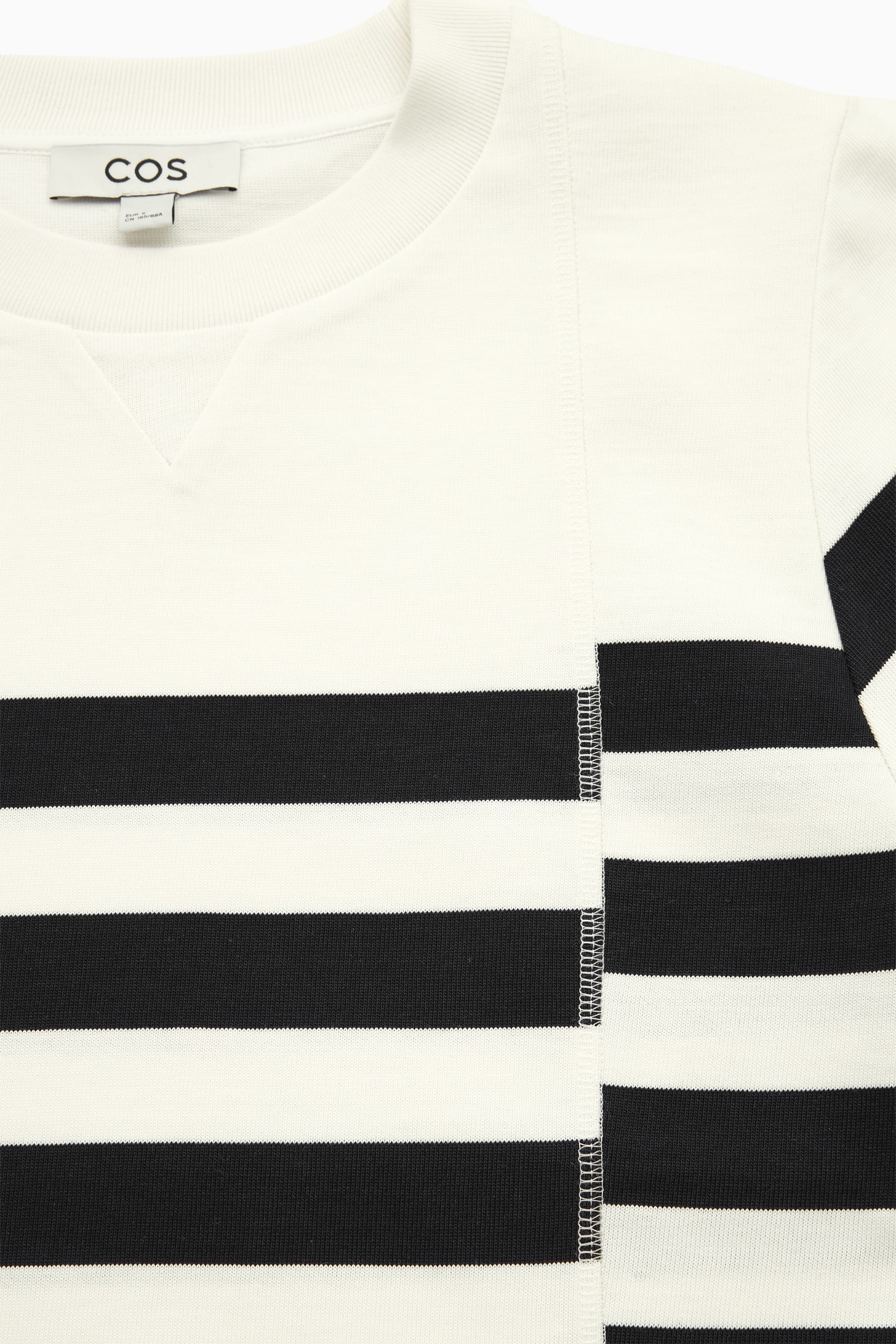 StillMedia/DescriptiveDetail