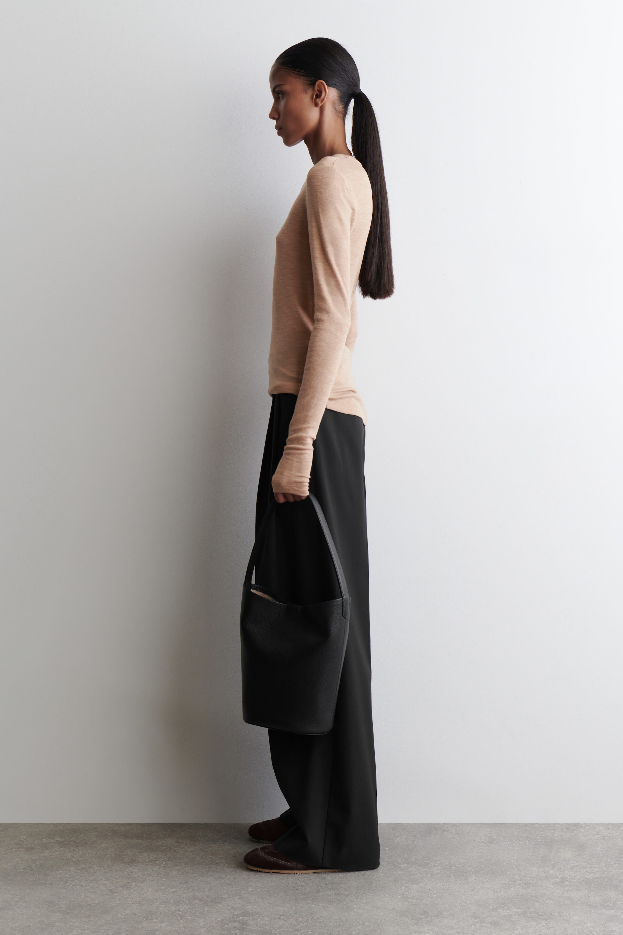 SLIM MERINO WOOL SWEATER