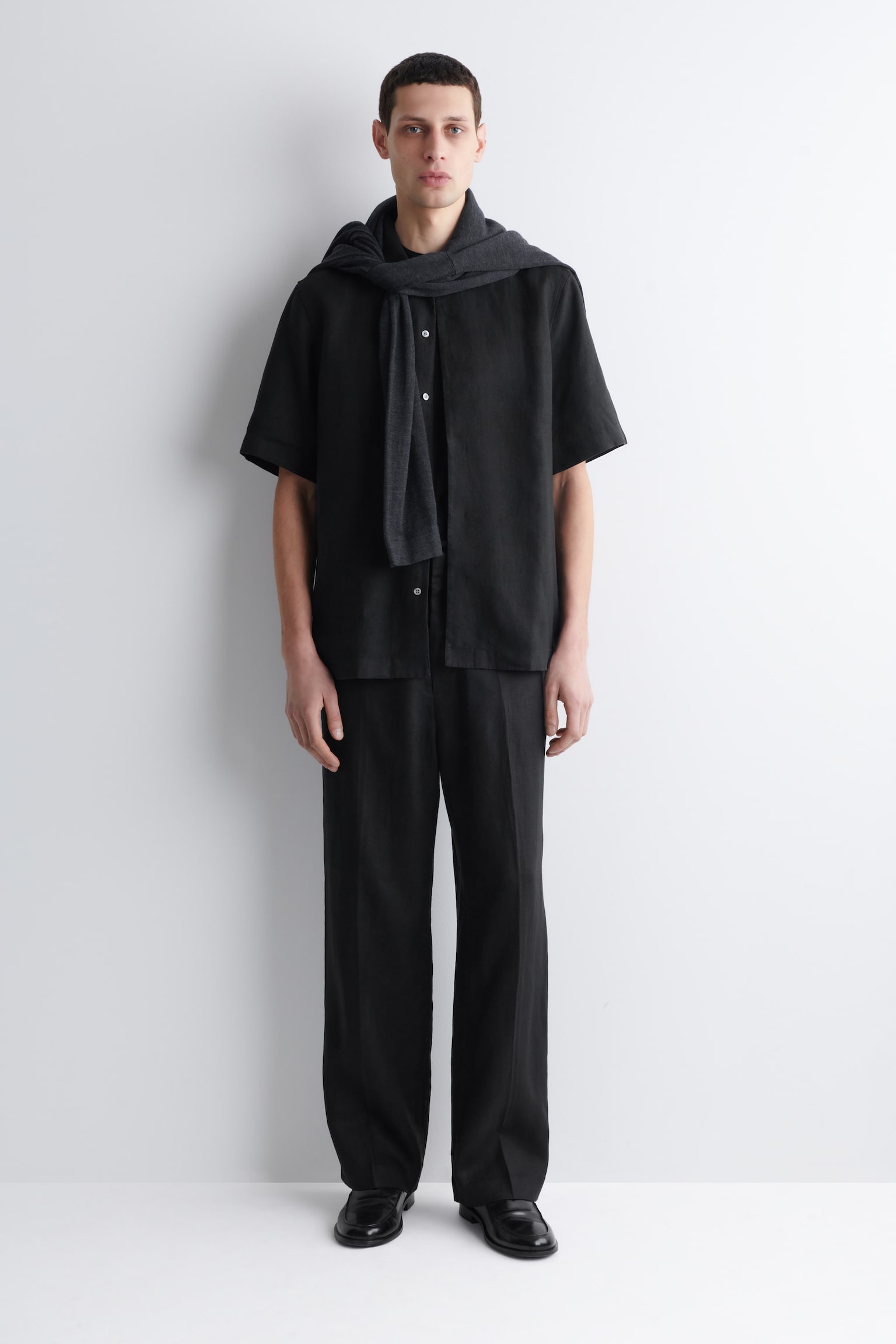 ПАНТАЛОН С ПРАВ КРАЧОЛ, ОТПУСНАТА КРОЙКА, ОТ ЛЕН - ЧЕРНО МЕЛАНЖ/СИВ МЕЛАНЖ/КАКИ - 1