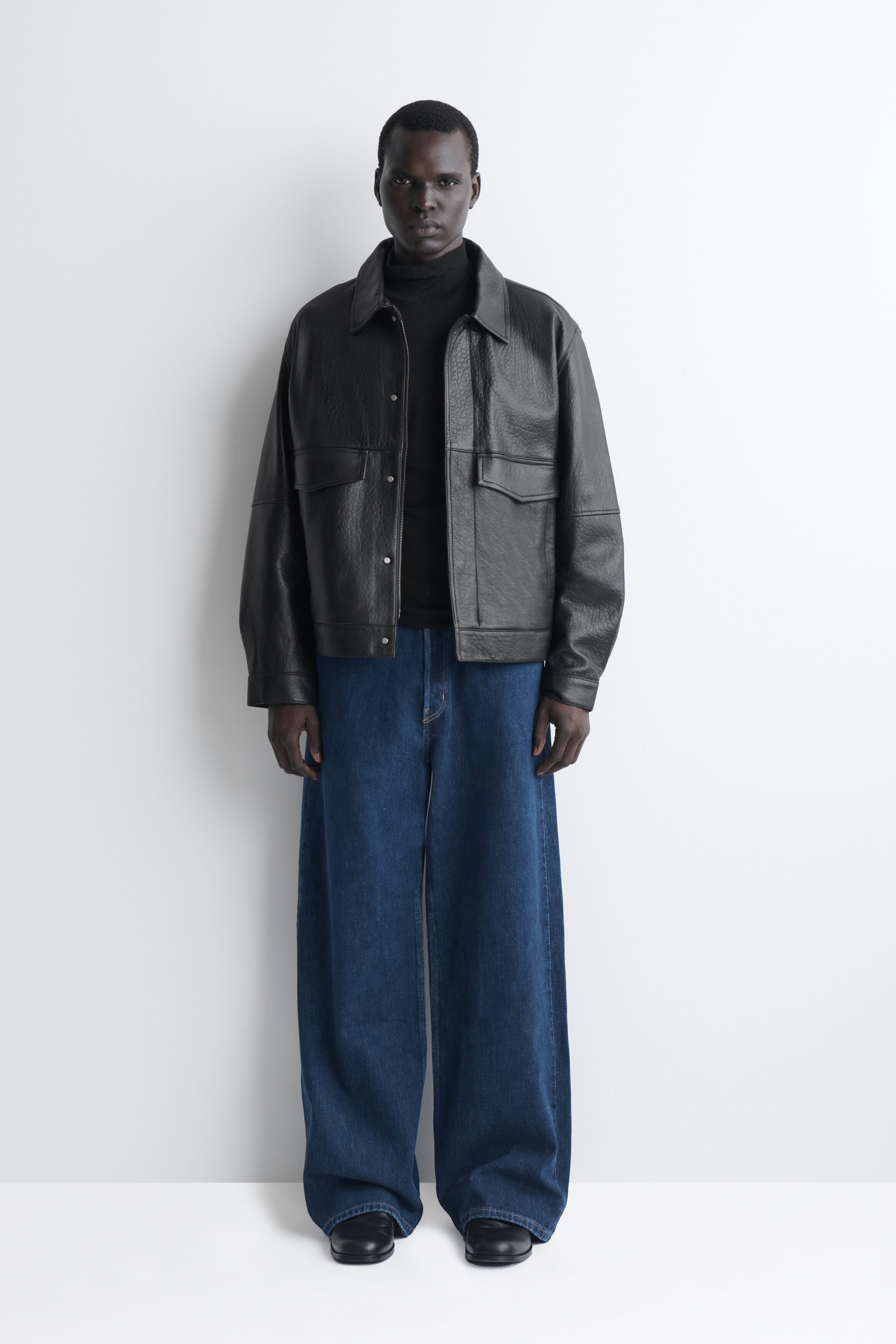 FOLD SELVEDGE LOOSE-FIT WIDE-LEG JEANS