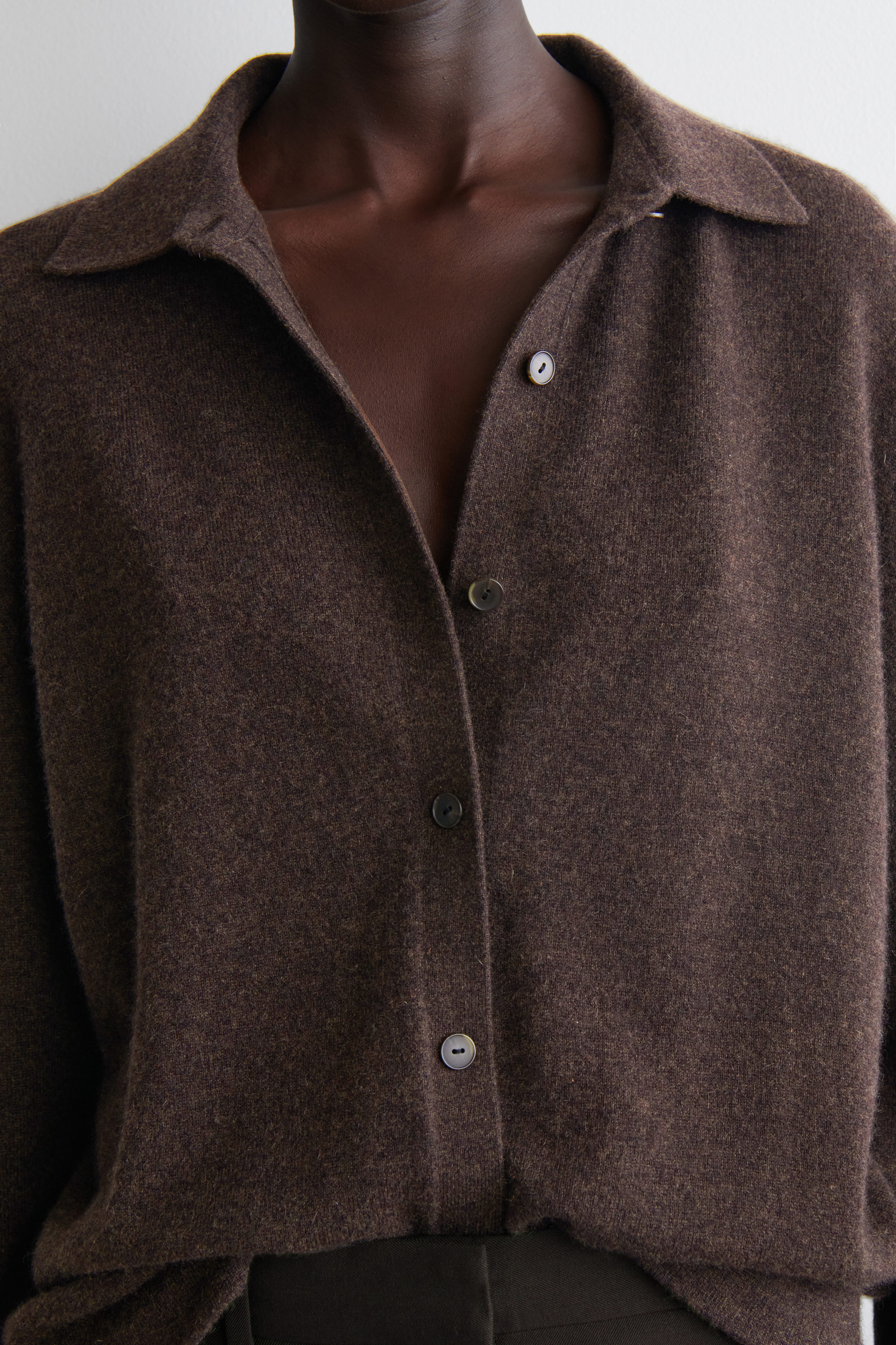 CASHMERE SHIRT - DARK BROWN | COS