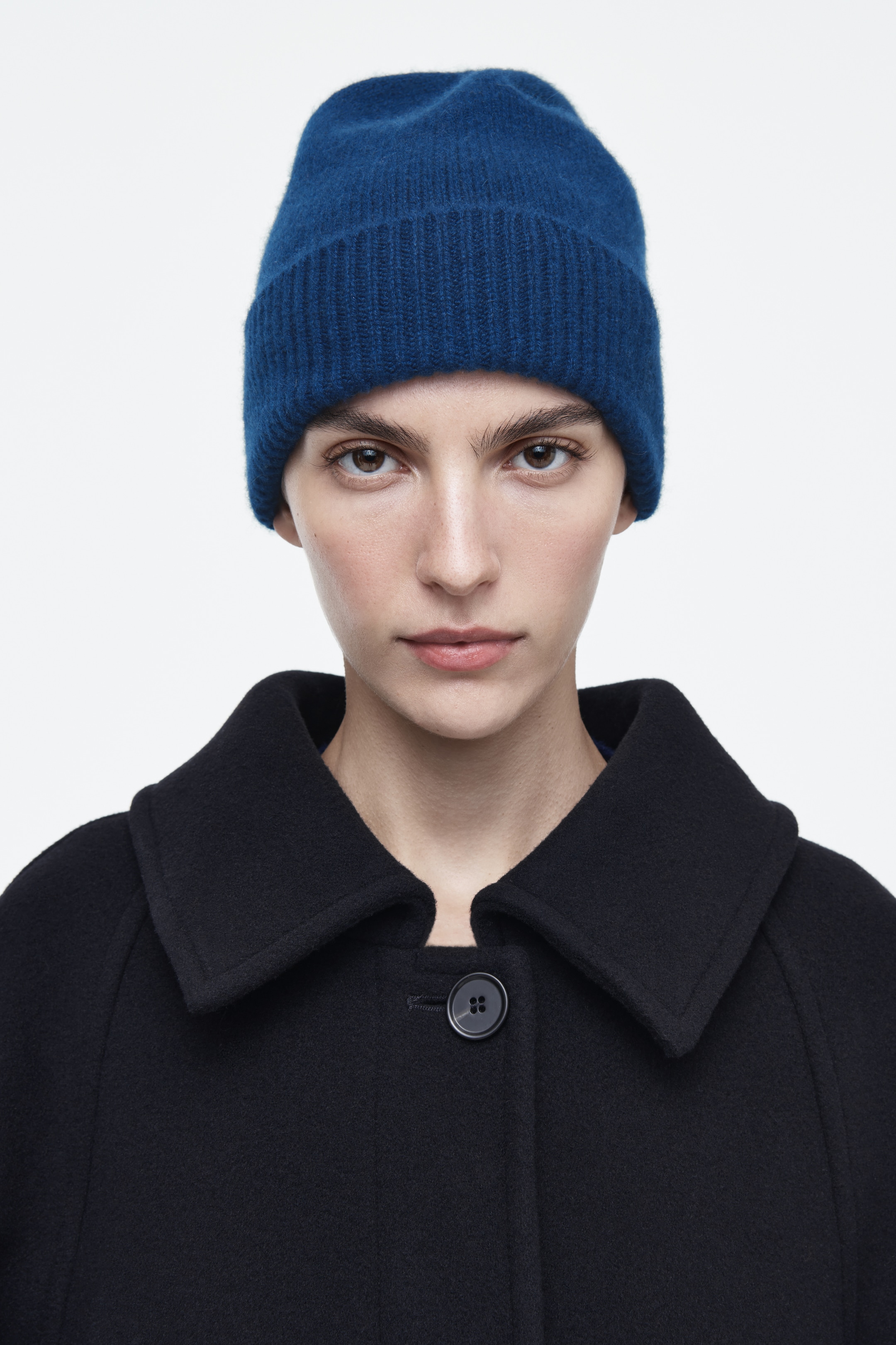 Agrandir l'image: BONNET EN CACHEMIRE - BLEU MARINE - FEMME | H&M CH 1