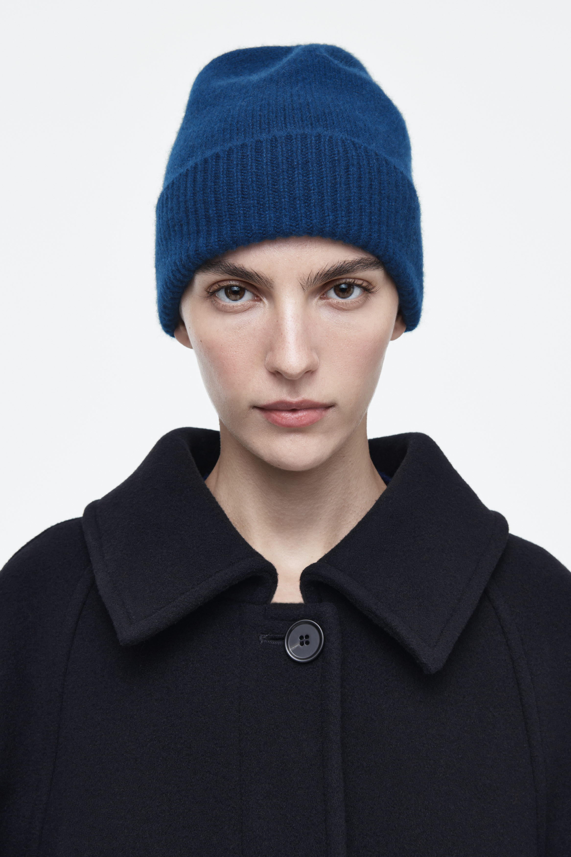 【COS】Cashmere Blend Beanie CASHMERE BEANIE - BRIGHT GREEN | COS