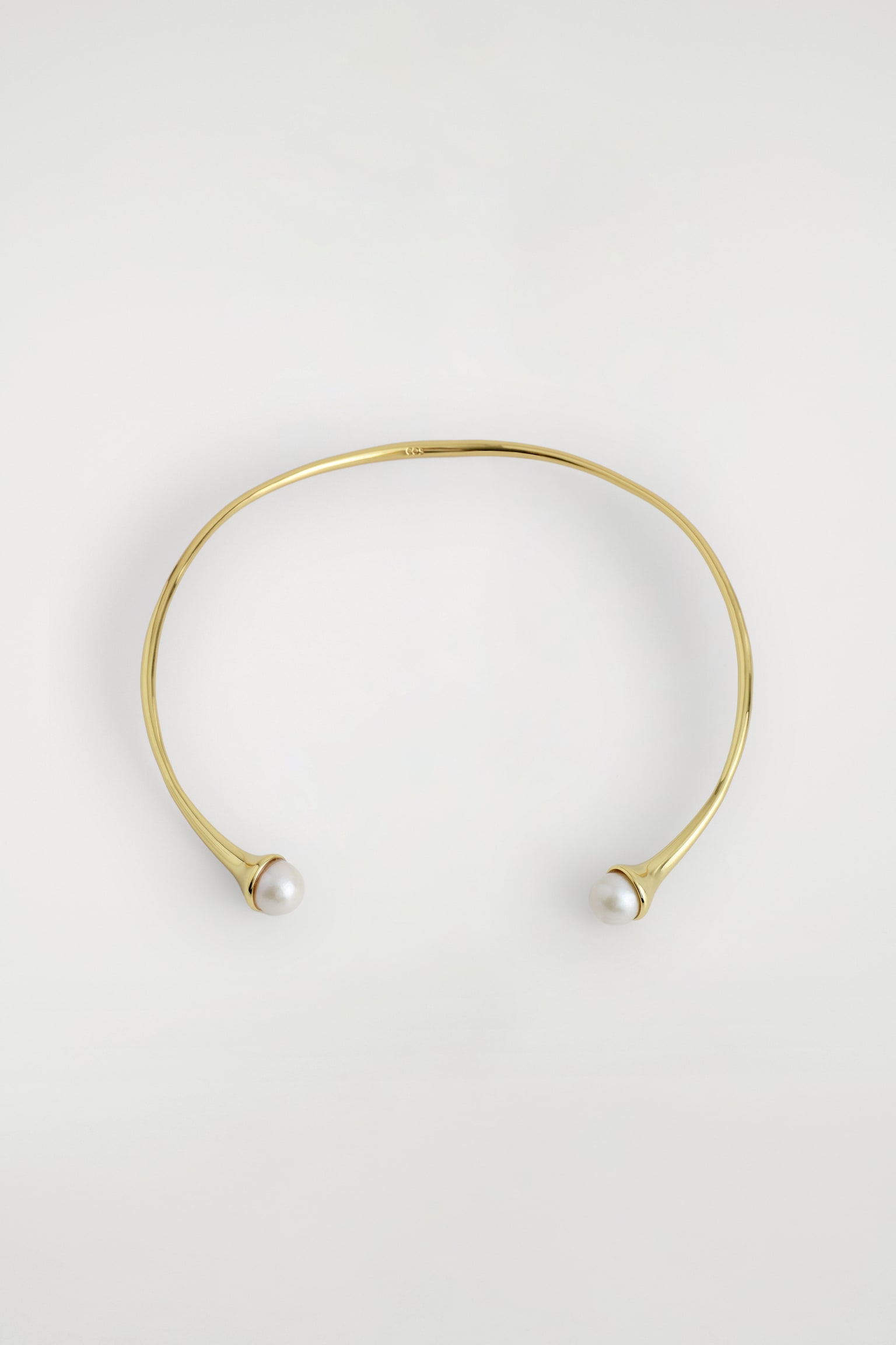 COLLAR CURVADO CON PERLAS - DORADO - 2