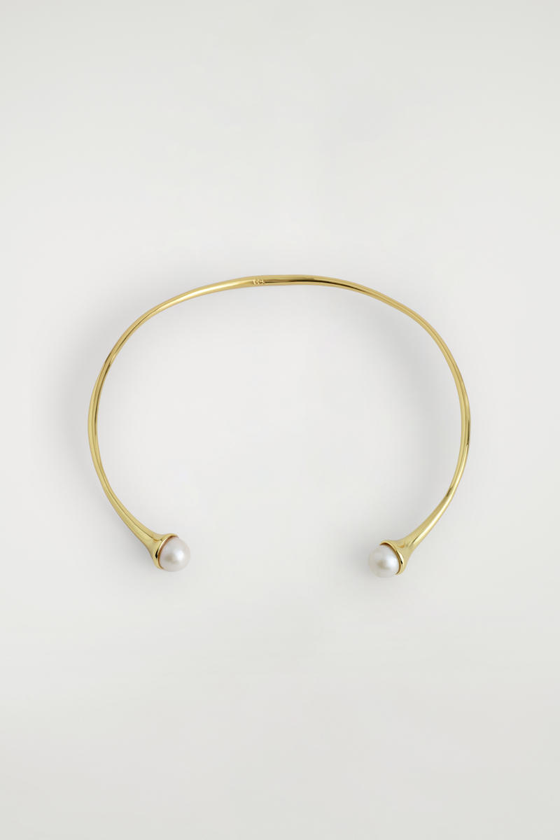 Cos Freshwater Pearl Cuff Necklace In Gold