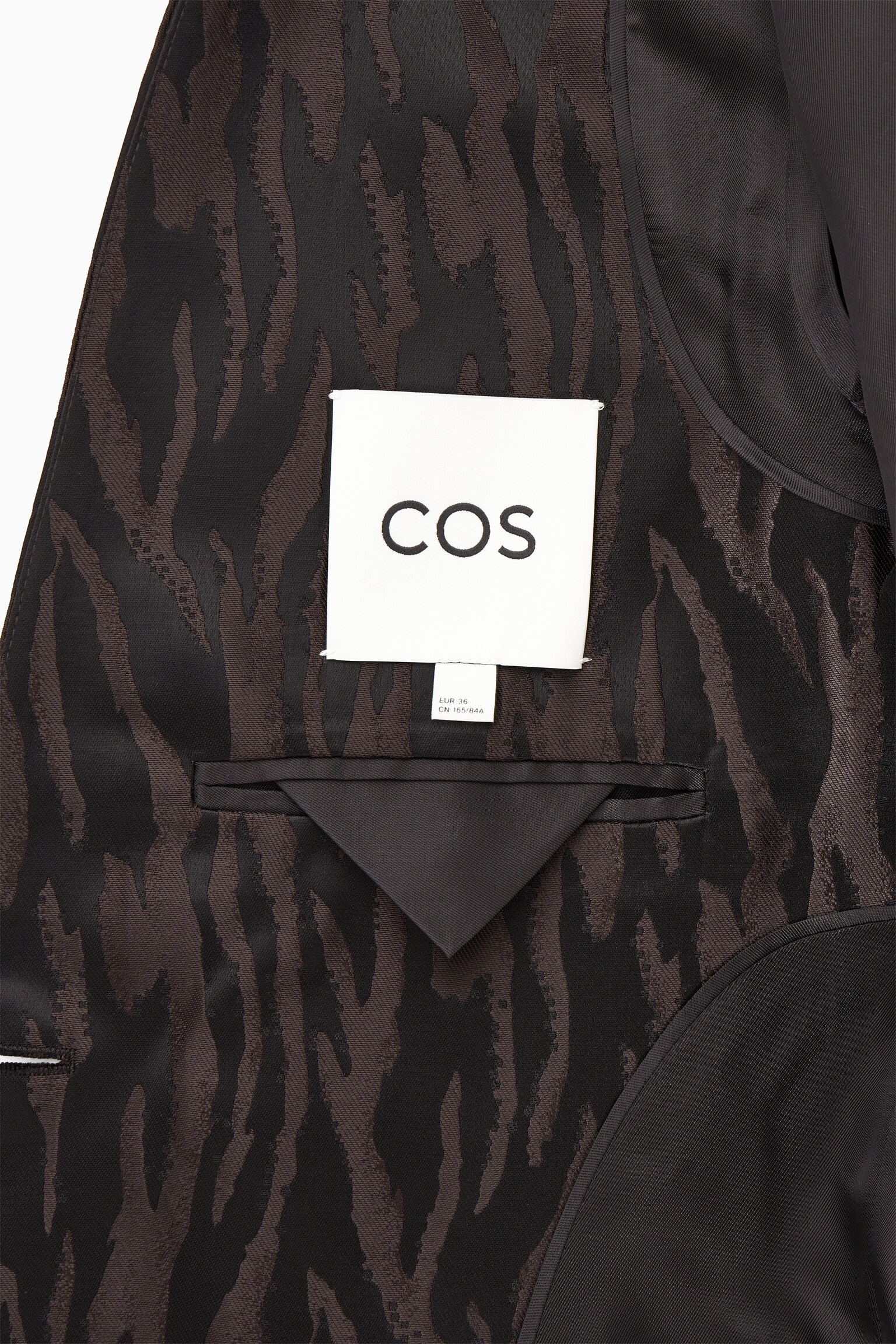 RELAXED COLLARLESS ZEBRA-JACQUARD BLAZER - DARK BROWN / BLACK - 3
