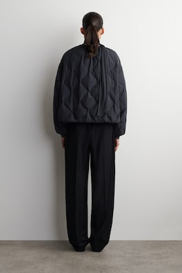 GATHERED QUILTED DOWN JACKET — NAVY 4