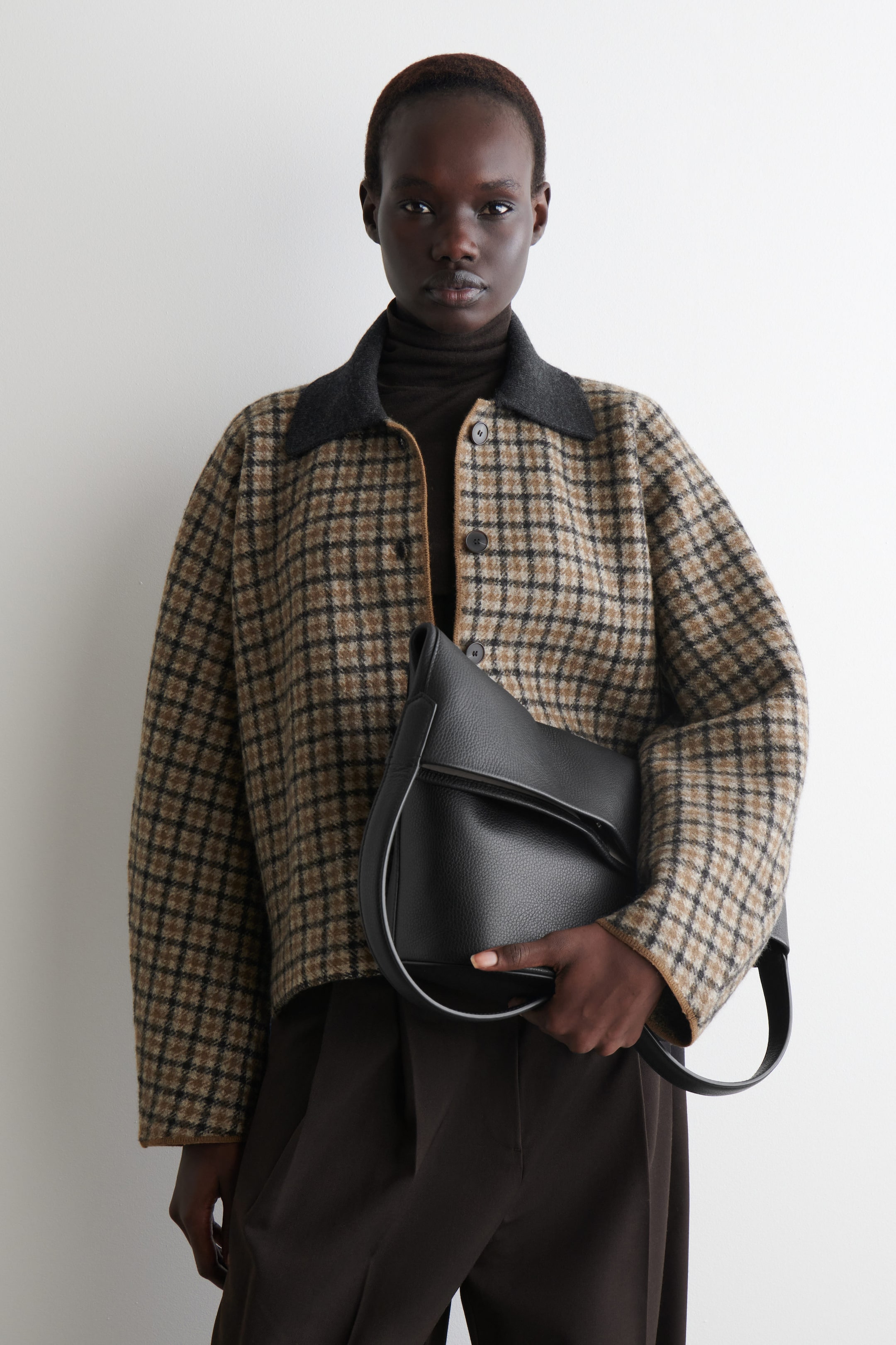 PARADIGM TOTE BAG - LEATHER