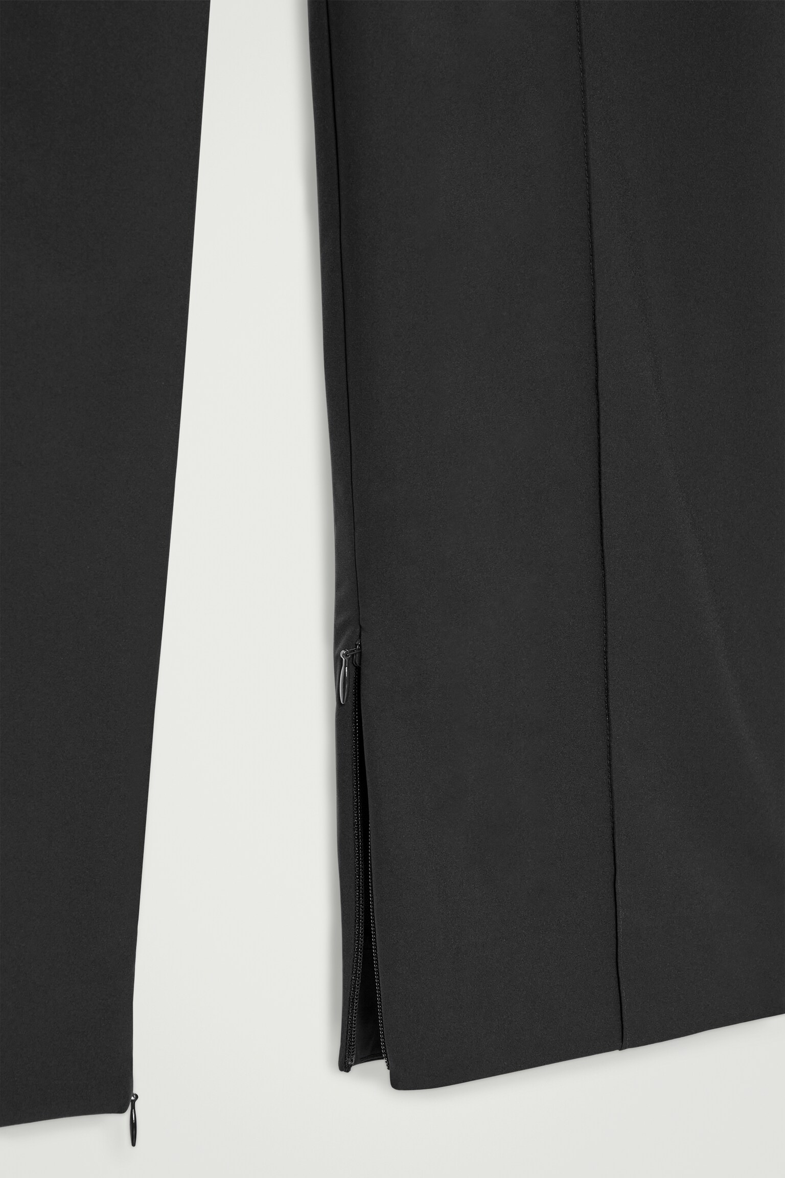 PINTUCKED TAPERED TRACK PANTS - BLACK/GREY - 2