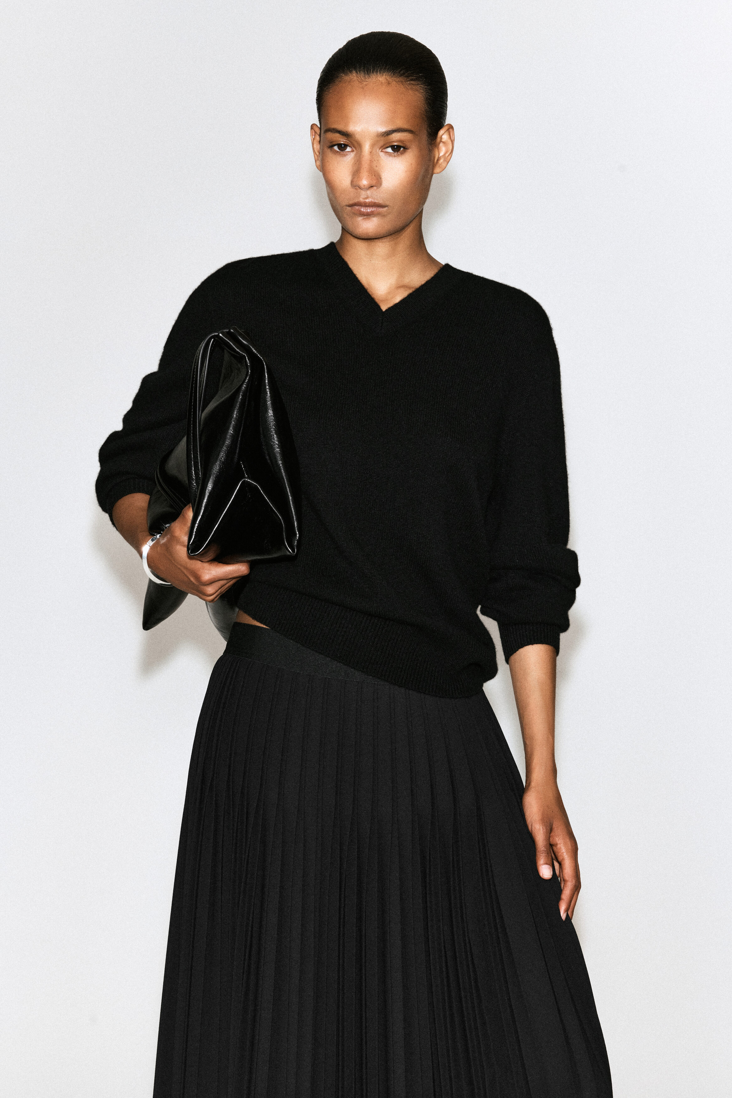 PLEATED CREPE MIDI SKIRT - thumbnail 9