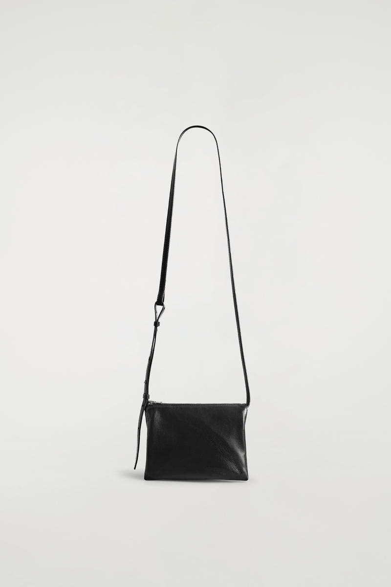 Cos Borsa A Tracolla Trove In Pelle In Black