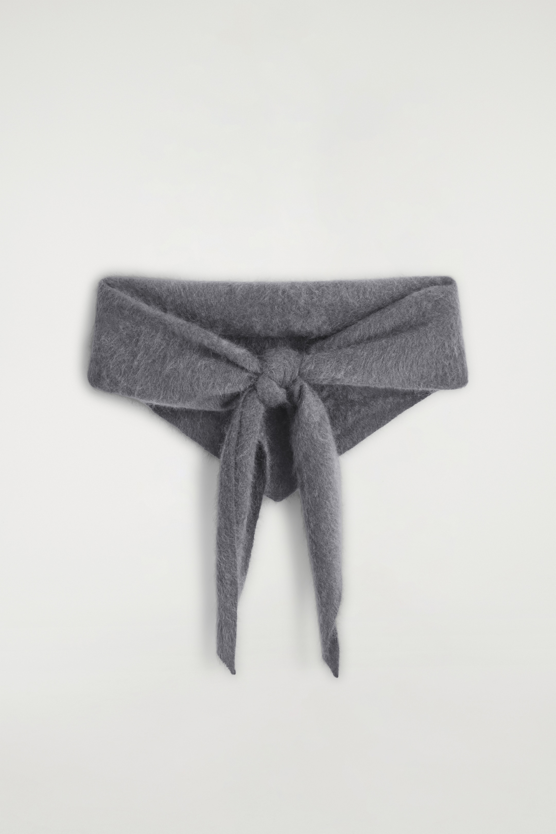 Visualizza immagine più grande: SCIARPA A TRIANGOLO IN CASHMERE SPAZZOLATO - GRIGIO SCURO - DONNA | H&M IT 3