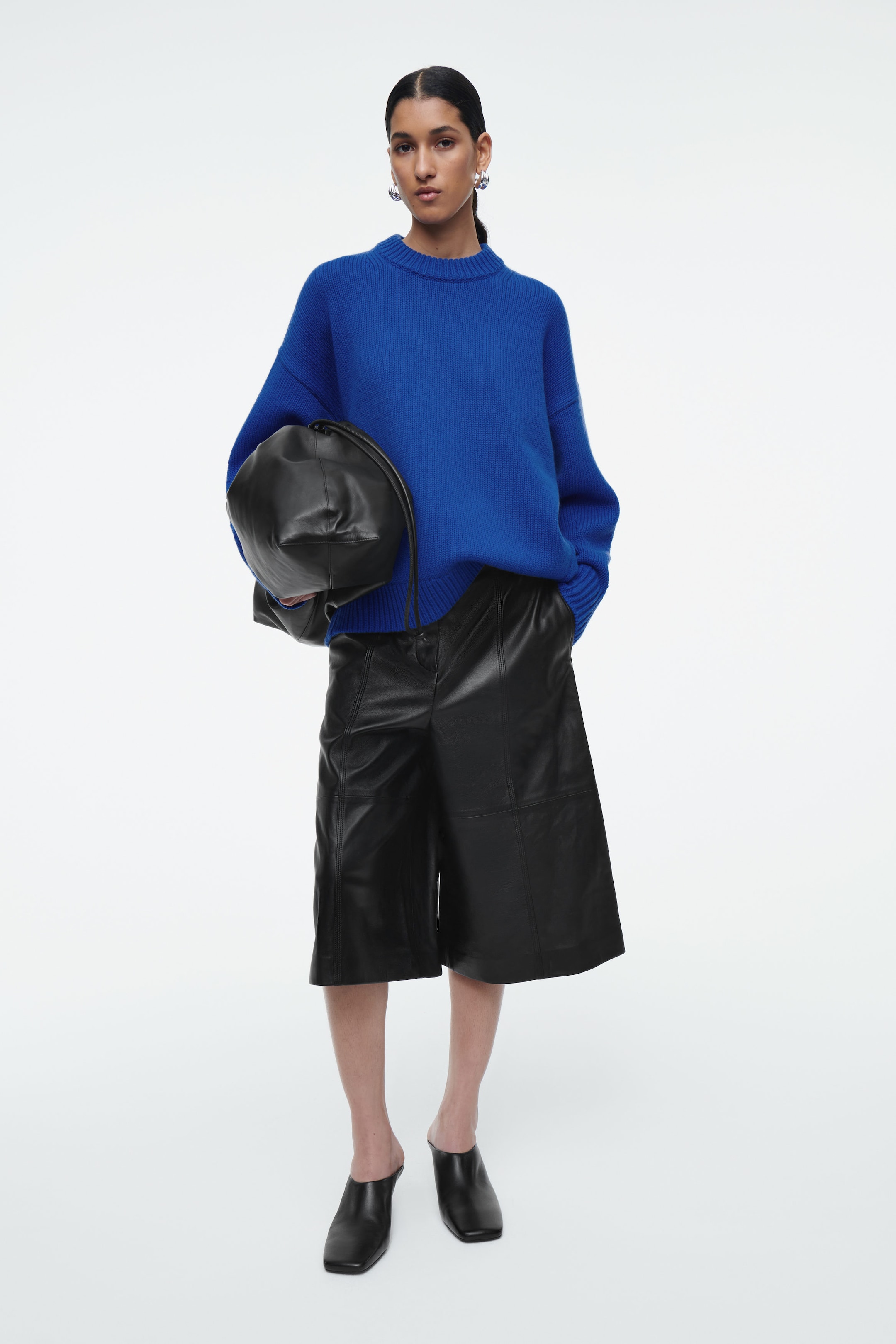 CHUNKY WOOL CREW-NECK JUMPER