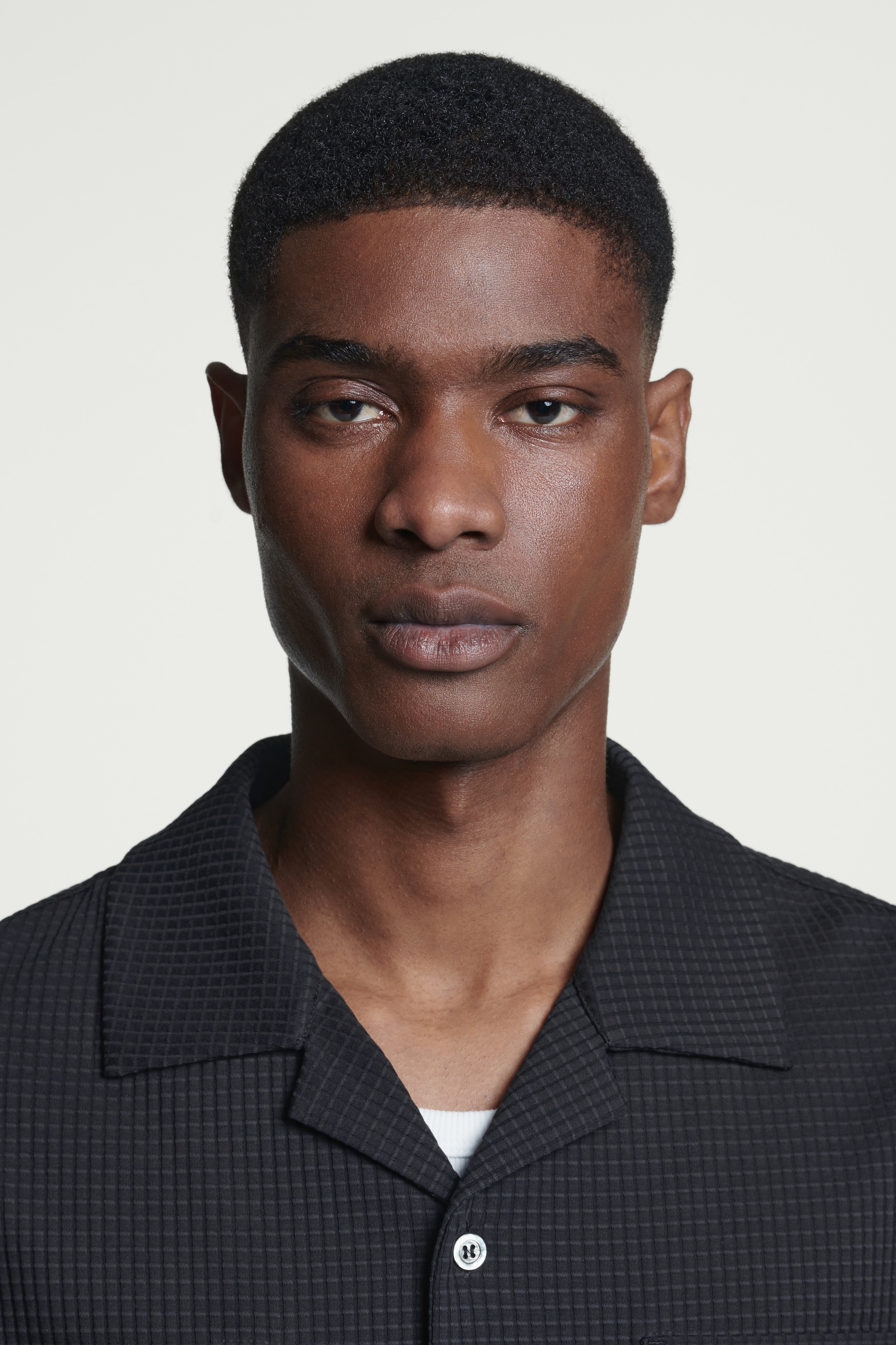 Größeres Bild anzeigen: LOCKERES FREIZEITHEMD AUS STRUKTURIERTER BAUMWOLLE - NAVYBLAU - Men | H&M AT 6