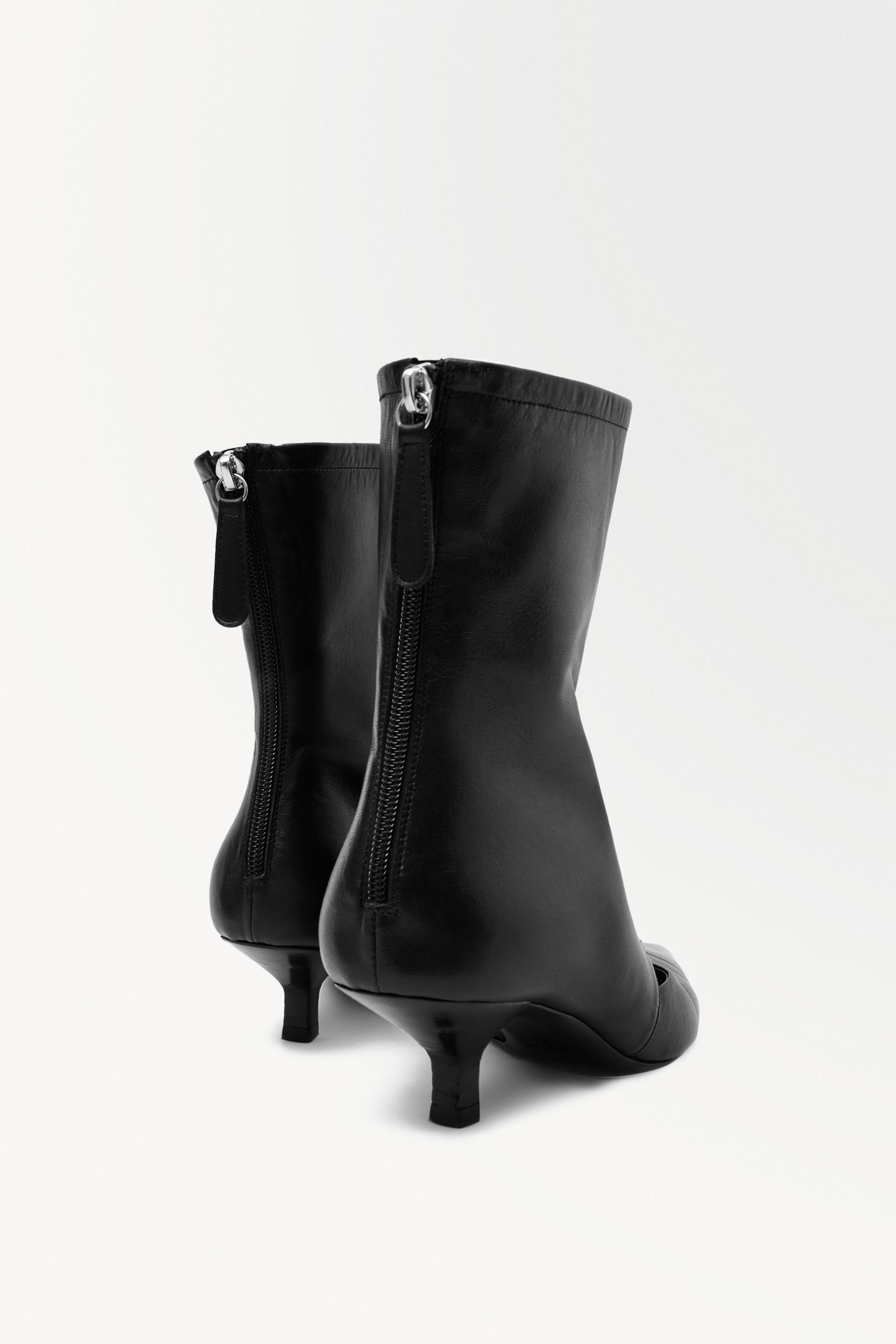 StillMedia/DescriptiveStillLife