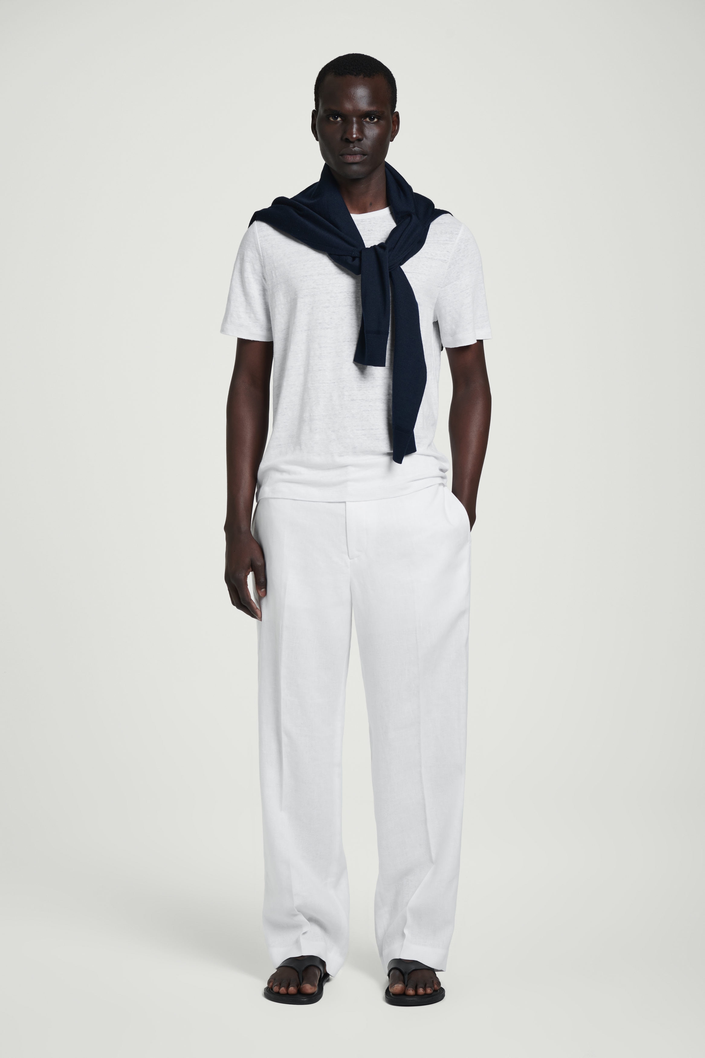 COS  LINEN TROUSERS リネンパンツ ELASTICATED LINEN STRAIGHT-LEG PANTS - NAVY | COS