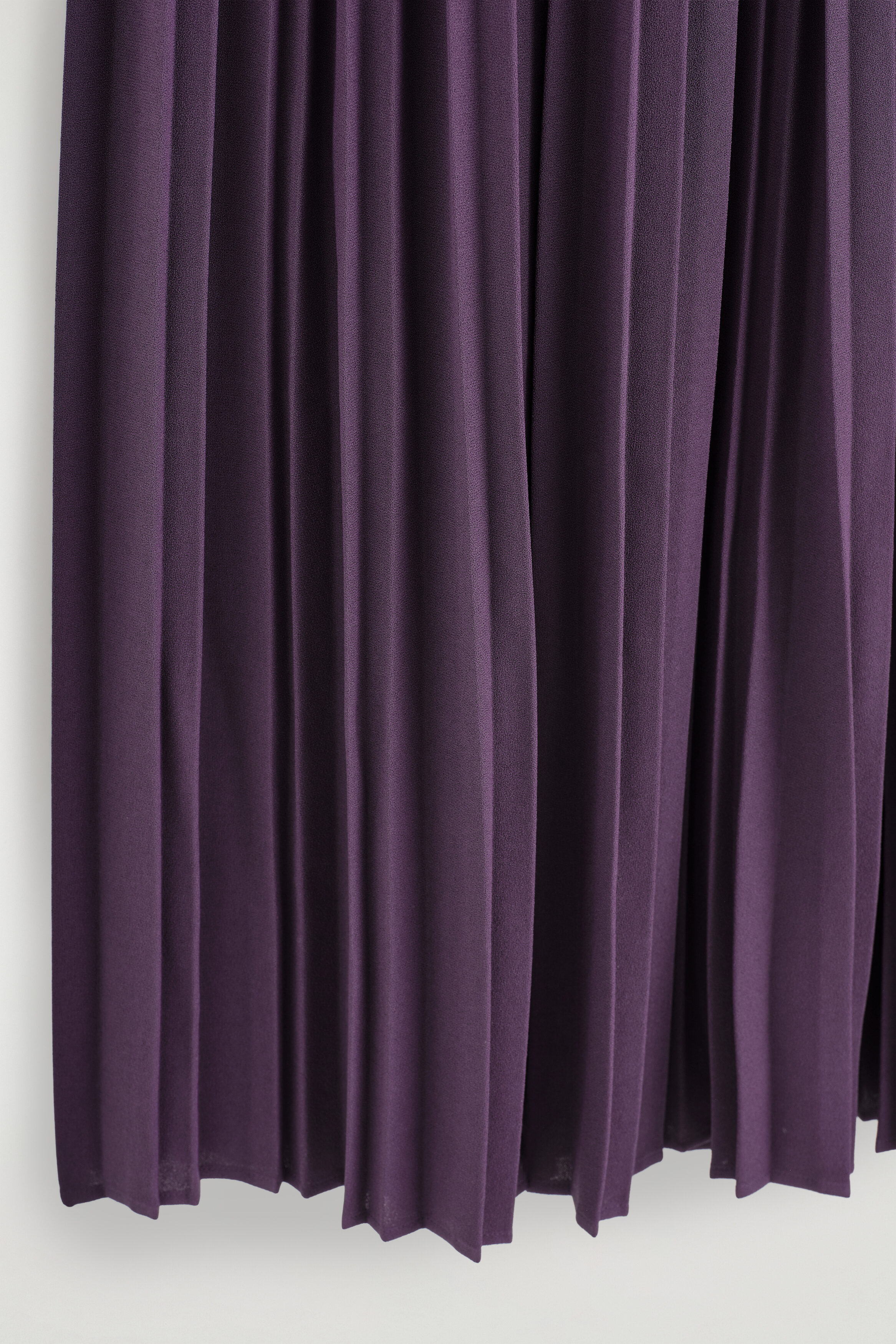 PLEATED CREPE MIDI SKIRT thumbnail 7