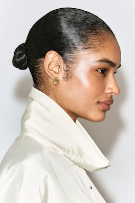 SQUARE HOOP EARRINGS — GOLD 2