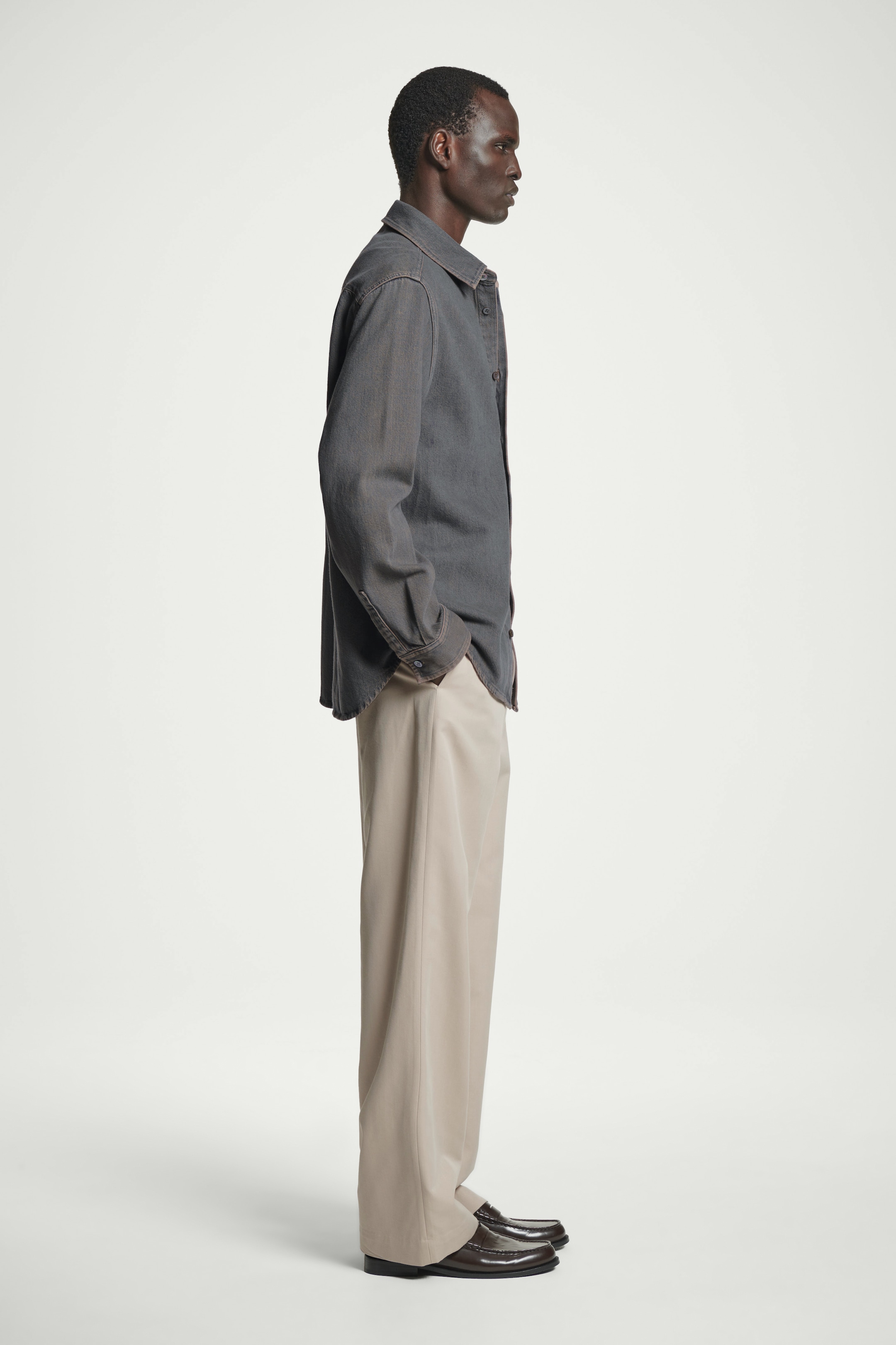 Grösseres Bild ansehen: JEANSHEMD MIT LOCKERER PASSFORM - APRICOT-GEFÄRBT - HERREN | H&M CH 5