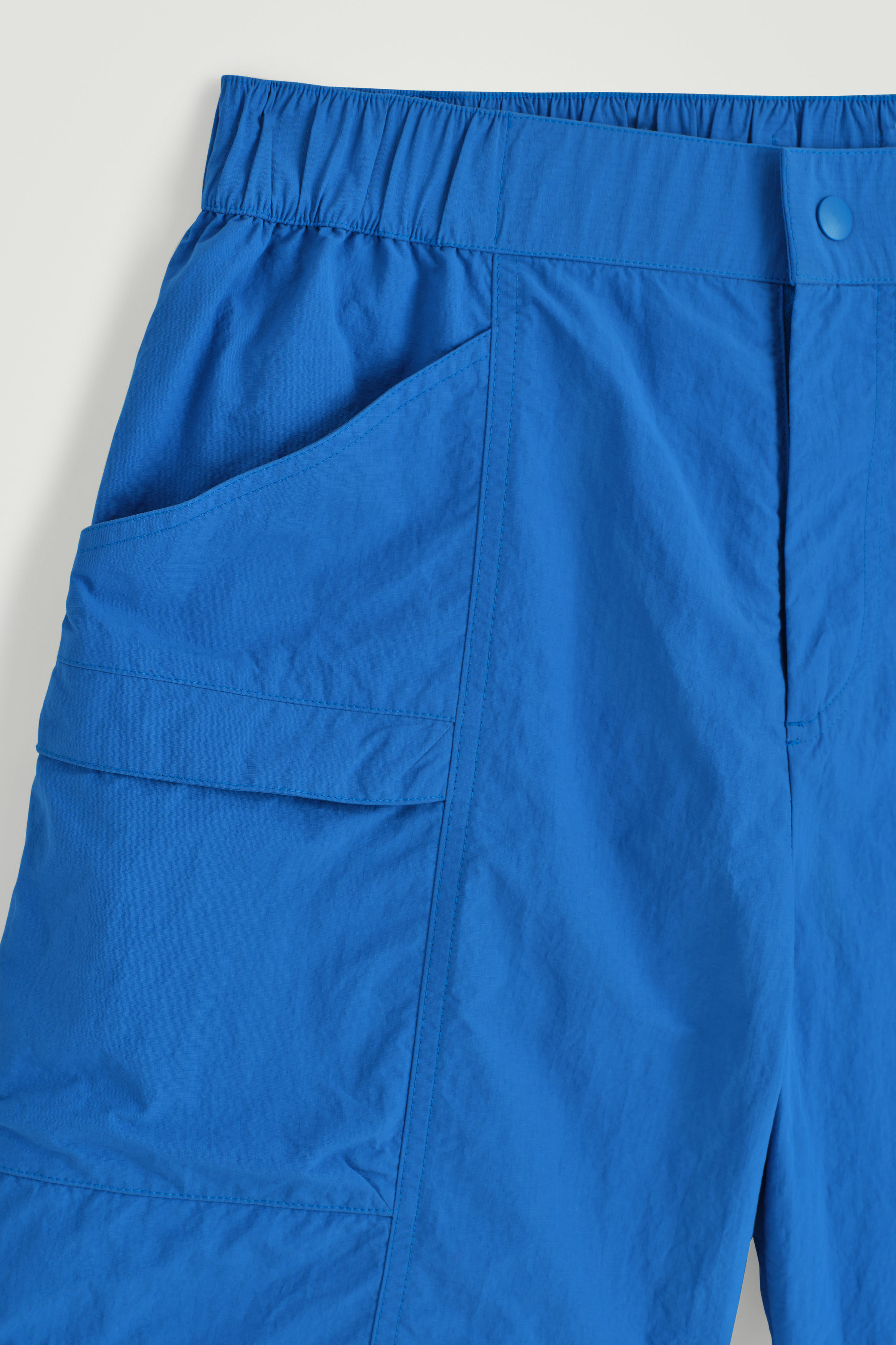 UTILITY SWIM SHORTS - BLUE | COS