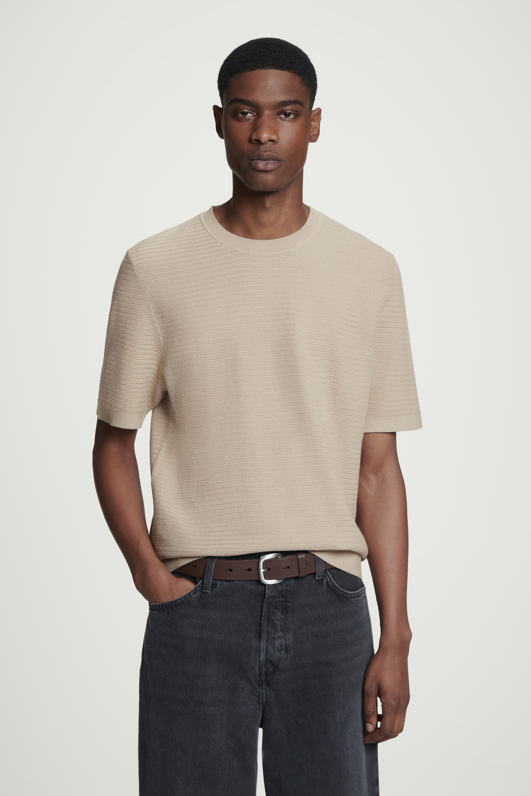 Ver imagen más grande: CAMISETA DE PUNTO DE ALGODÓN CON TEXTURA - TOPO - HOMBRE | H&M ES 1