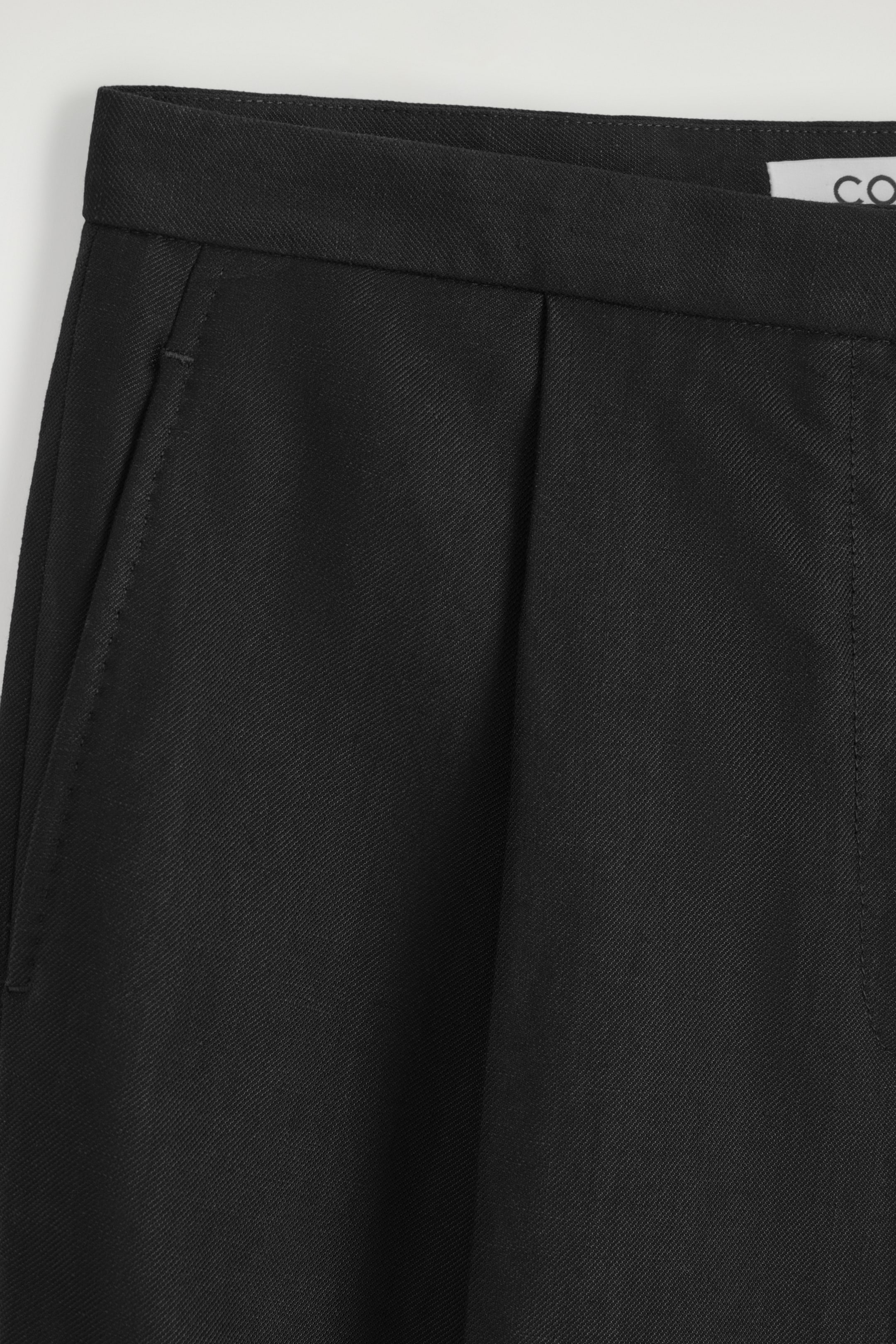 Agrandir l'image: PANTALON COURT DROIT EN LIN MÉLANGÉ - NOIR - FEMME | H&M FR 6