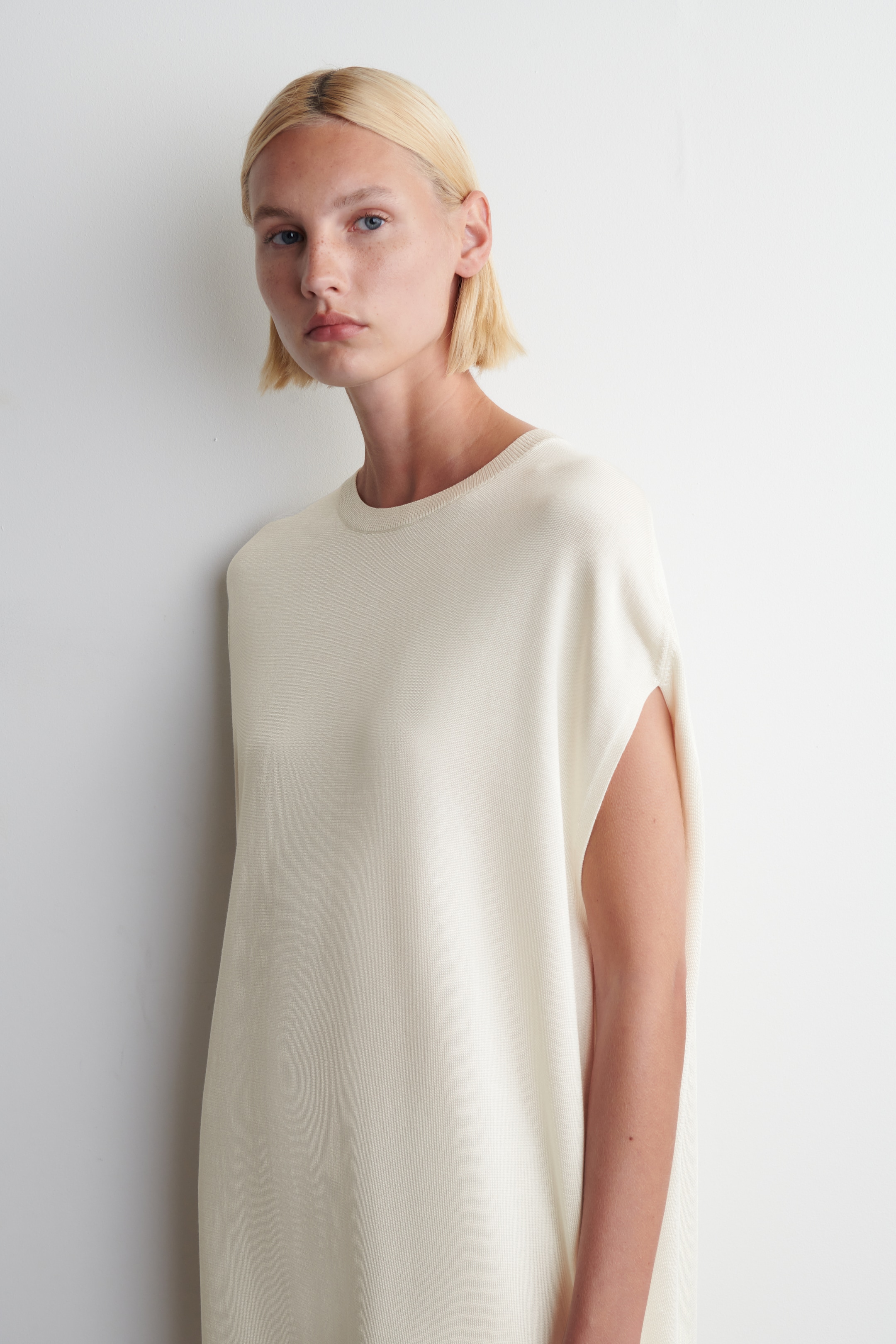 Zobraziť väčší obrázok: PLETENÉ ŠATY S KRUHOVÝM STRIHOM - BIELA - ŽENY | H&M SK 3
