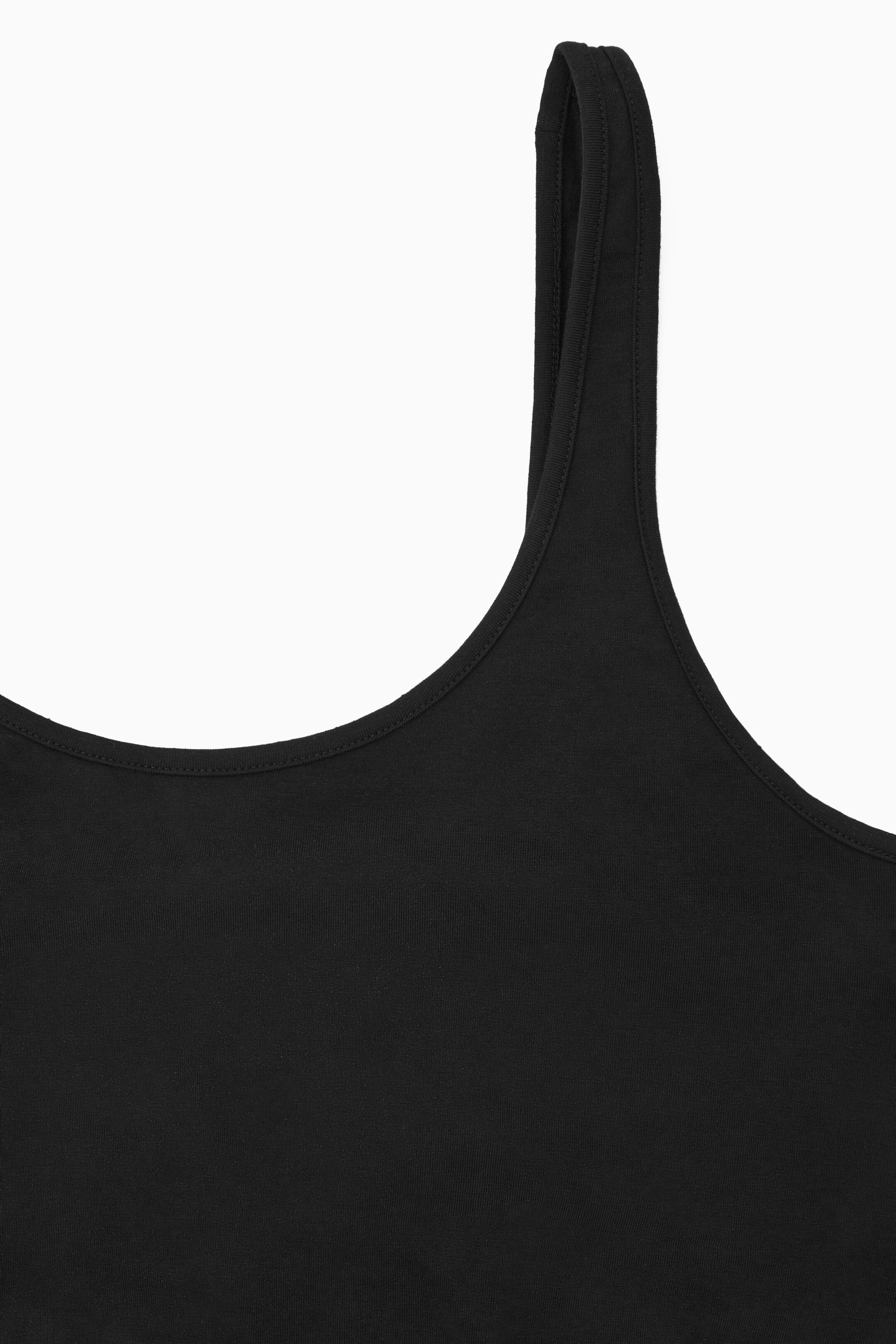 StillMedia/DescriptiveDetail