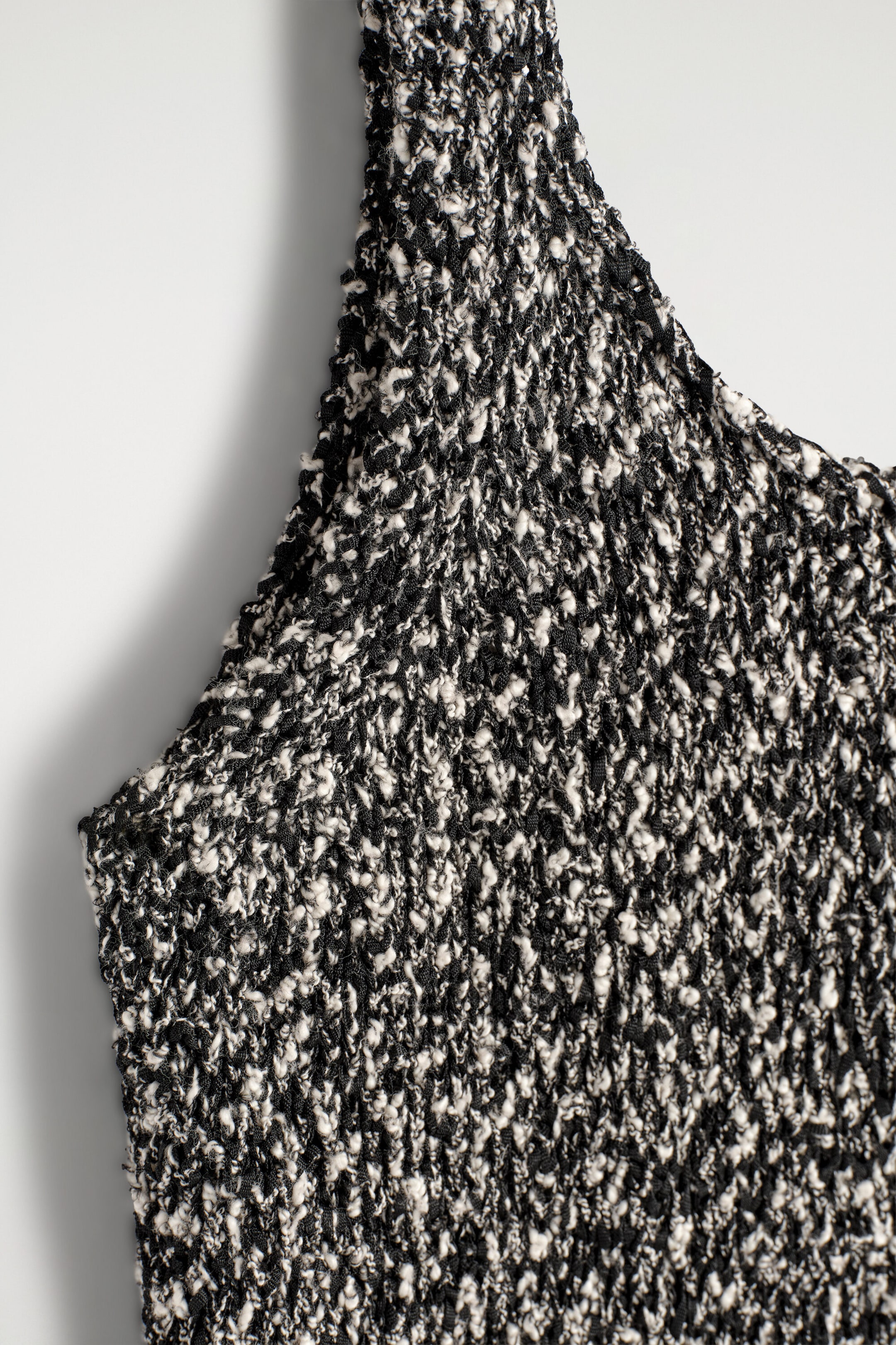 StillMedia/DescriptiveDetail