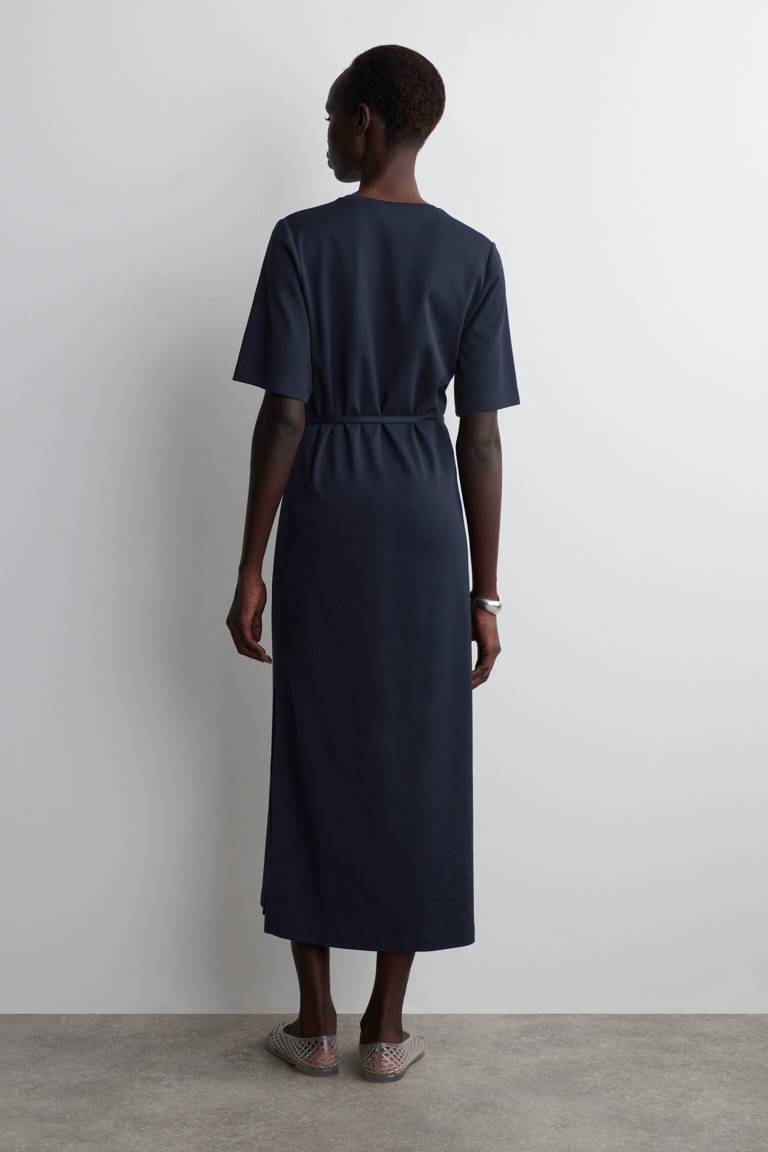 ABITO T-SHIRT MIDI CON CINTURA - BLU NAVY/MARRONE SCURO - 3