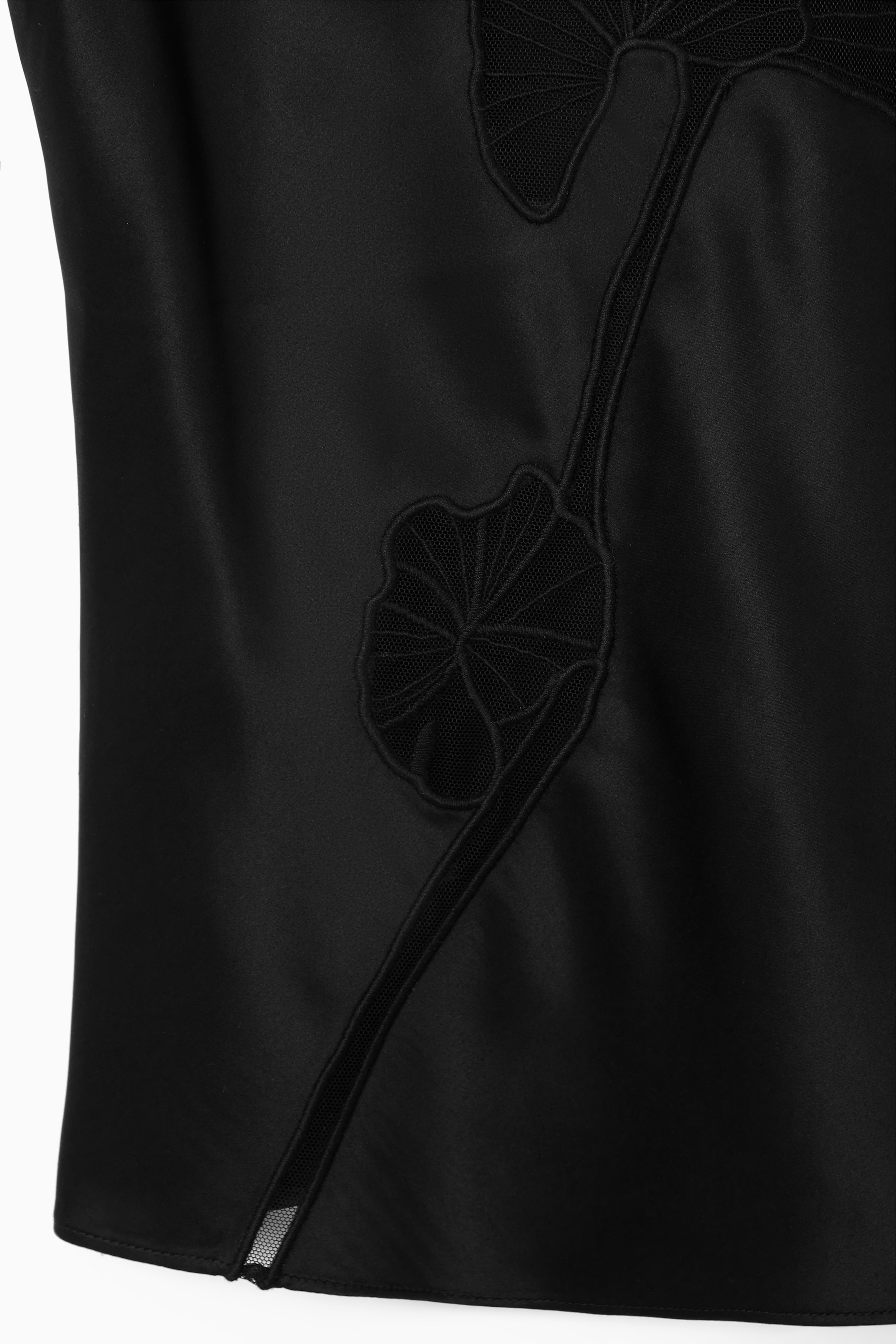 Agrandir l'image: CARACO PANNEAUX DE DENTELLE SOIE - NOIR - FEMME | H&M CH 2