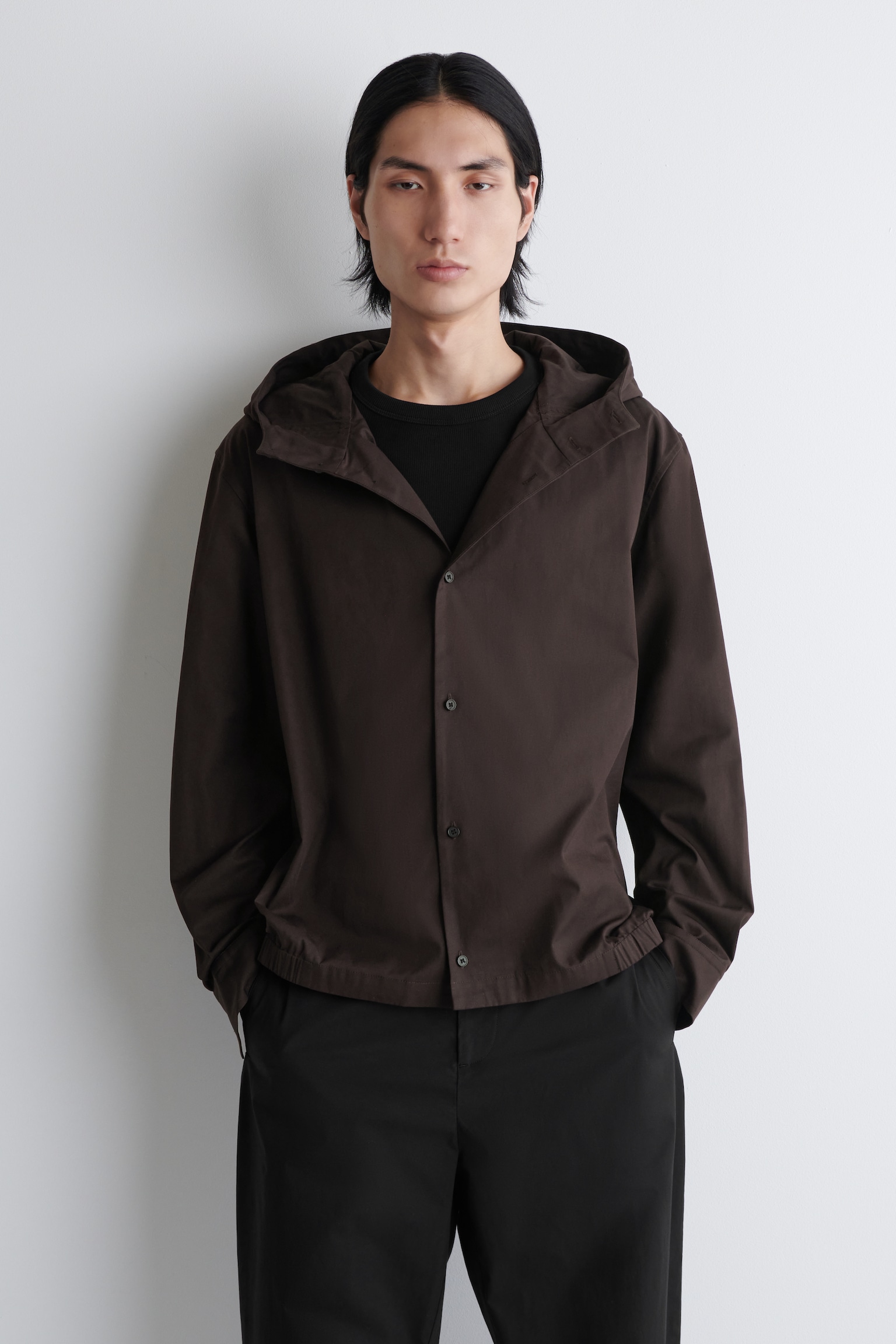 CHEMISE À CAPUCHE EN COTON - BRUN FONCÉ