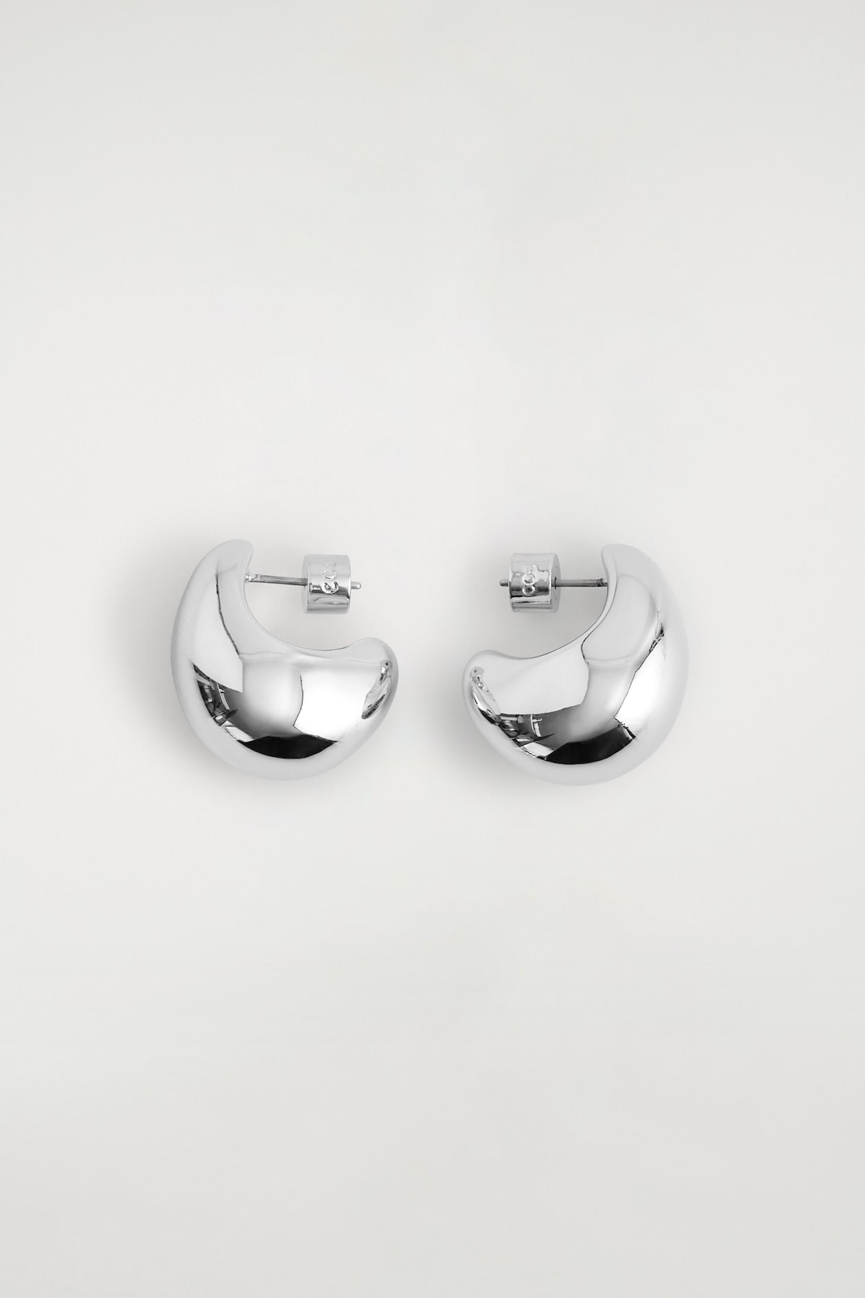 CURVED DOMED EARRINGS — SILVER