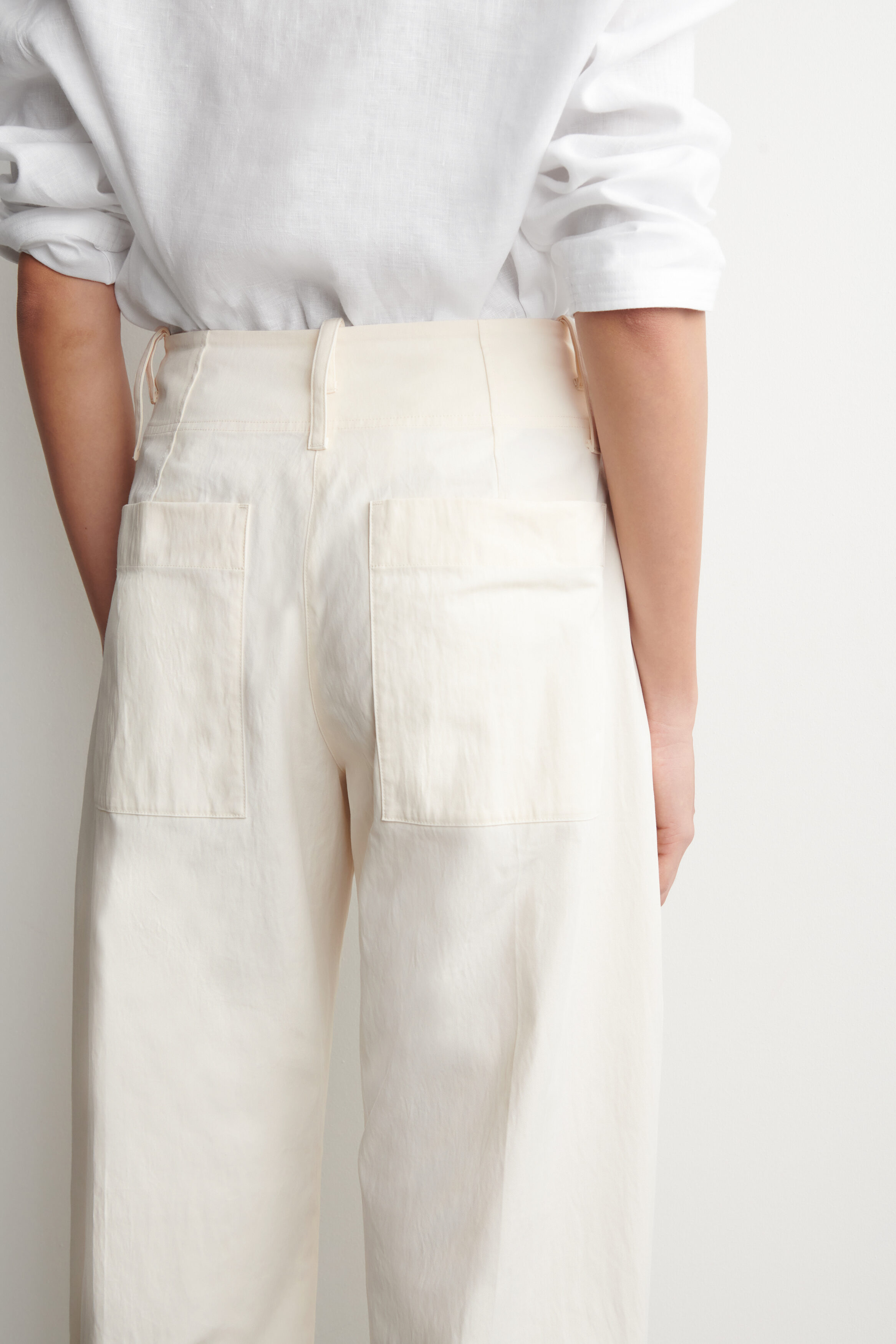 BARREL-LEG PIMA COTTON PANTS - WHITE | COS US