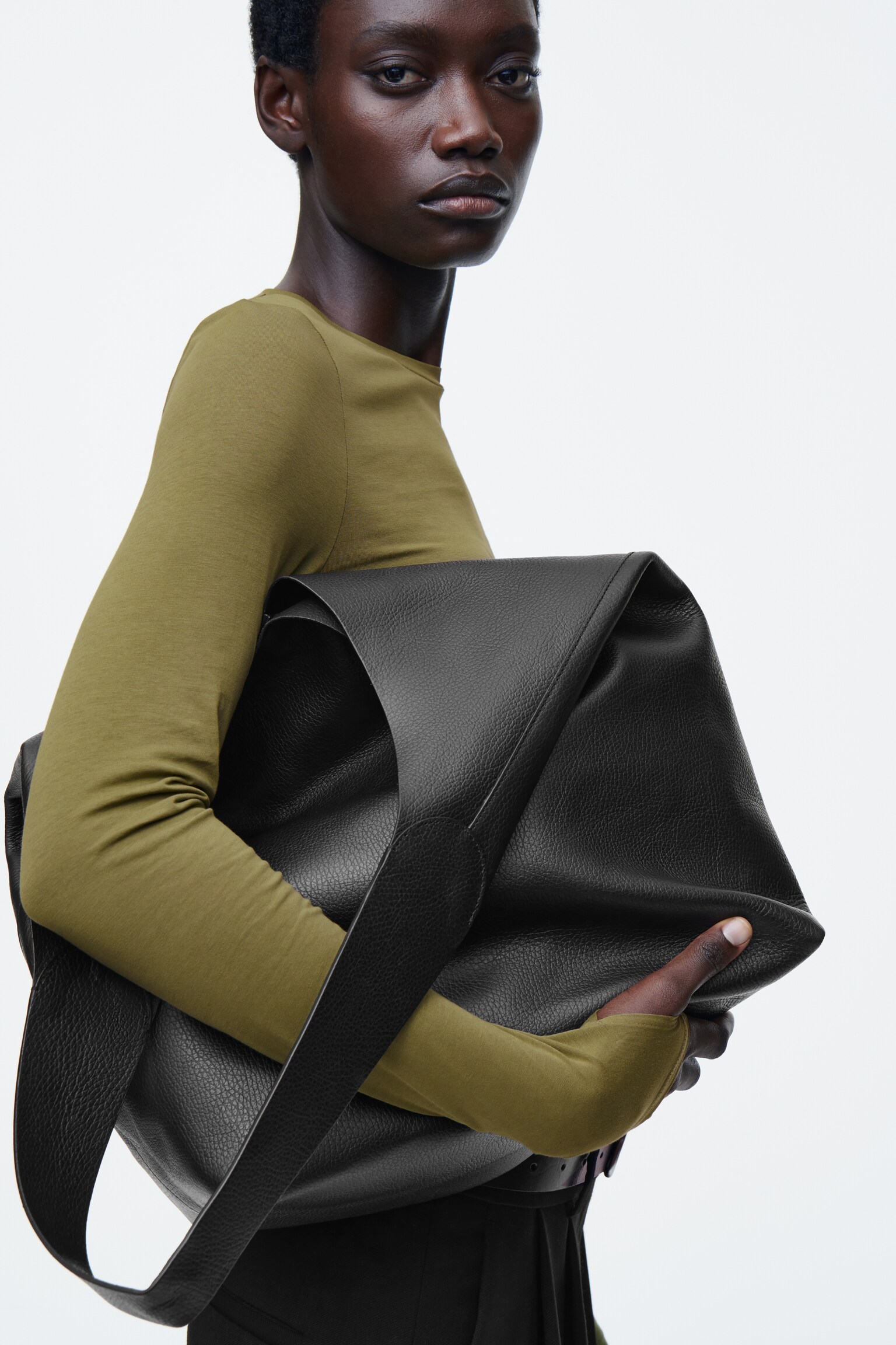 SLIM LIGHTWEIGHT LONG-SLEEVED TOP - OLIVE GREEN/DARK RED/WHITE/DARK GREEN/BROWN / STRIPED/BLACK/GREY MÉLANGE/RED / WHITE/BLACK / WHITE/OLIVE GREEN - 4