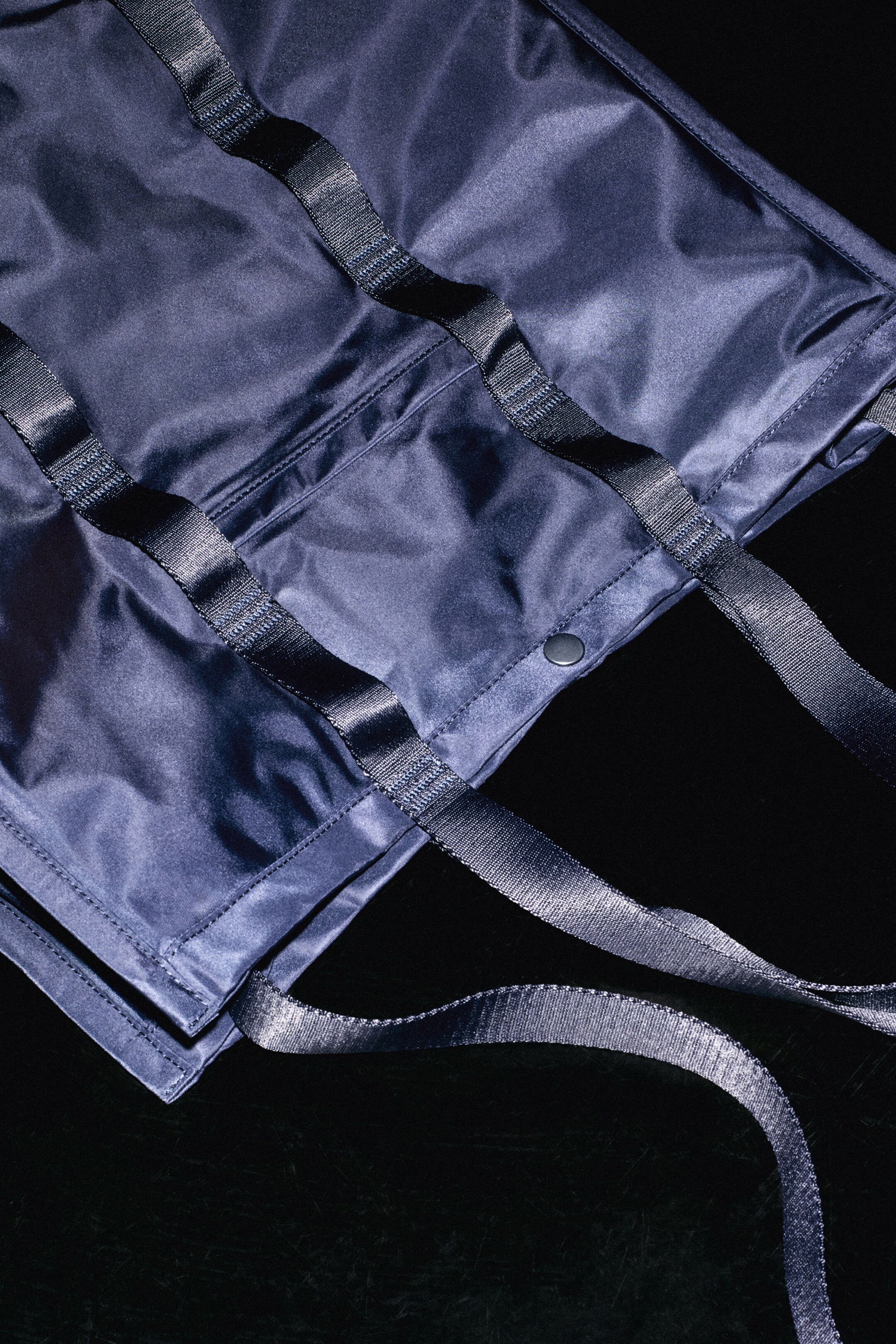 Größeres Bild anzeigen: TRANSIT TOTE BAG - NYLON - NAVYBLAU - Men | H&M AT 4