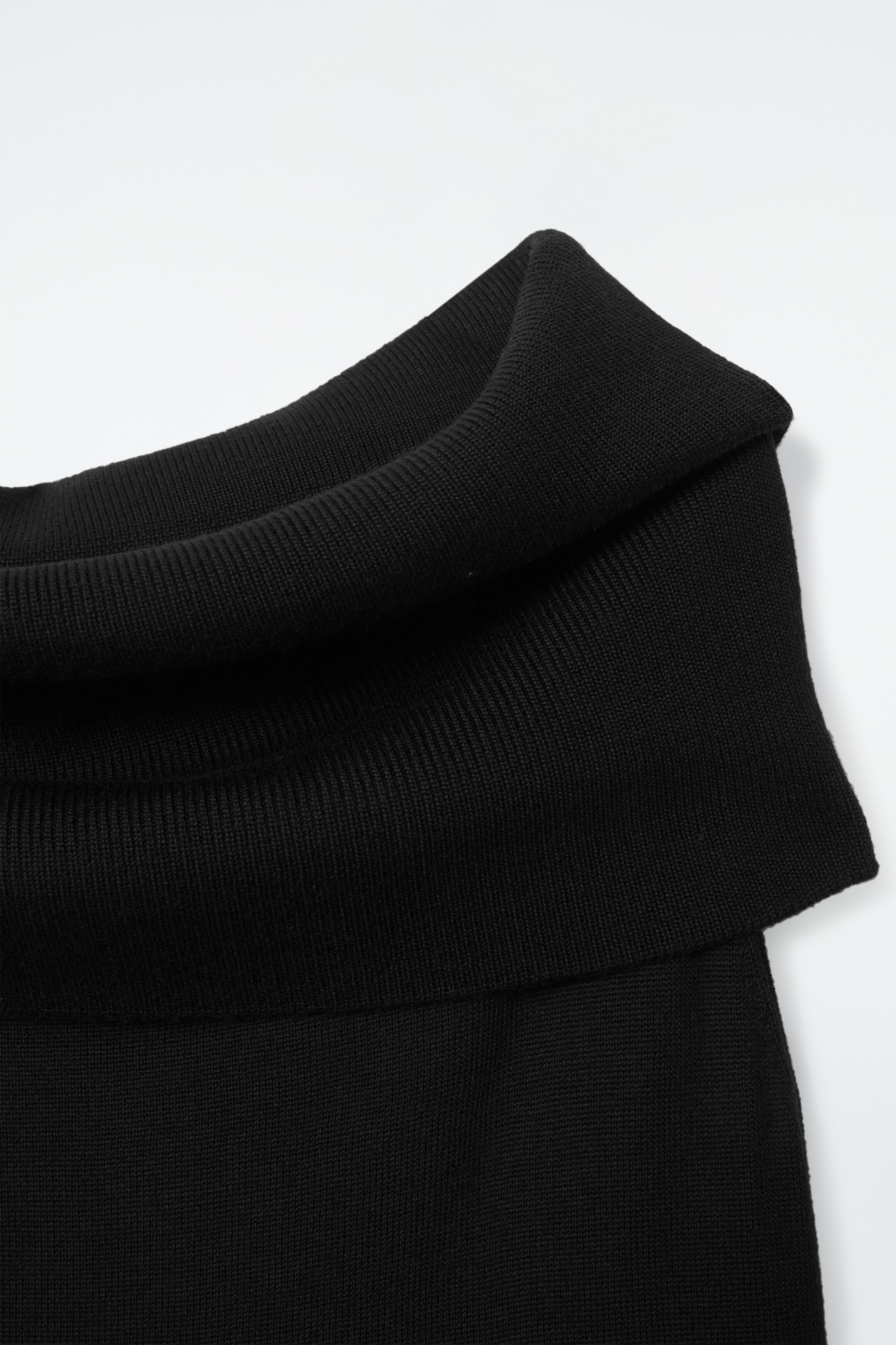 Ingrandisci l'immagine: MERINO WOOL BARDOT DRESS - BLACK - DONNA | H&M CH 2