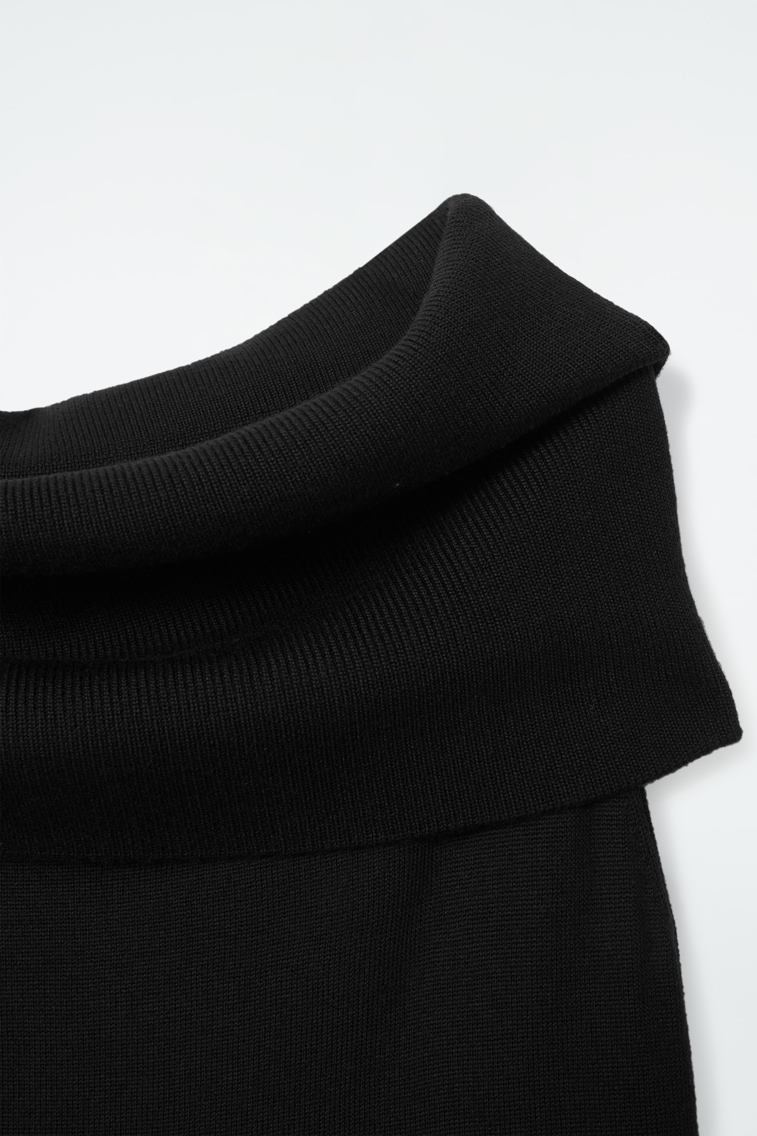 MERINO WOOL BARDOT DRESS - BLACK - 3