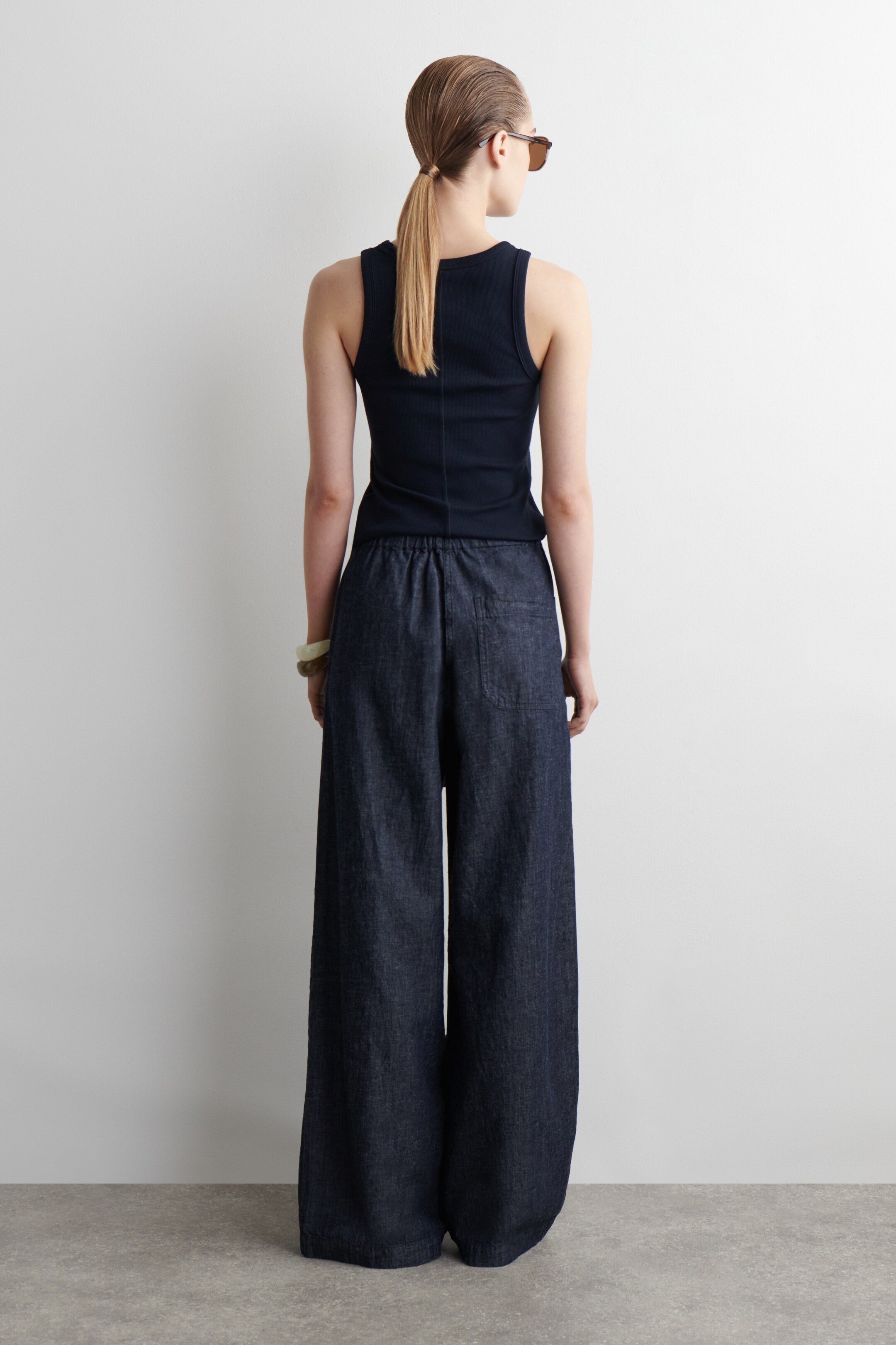 Ver imagen más grande: PANTALÓN DENIM ANCHO CON AJUSTE DE CORDÓN - ÍNDIGO - MUJER | H&M ES 4
