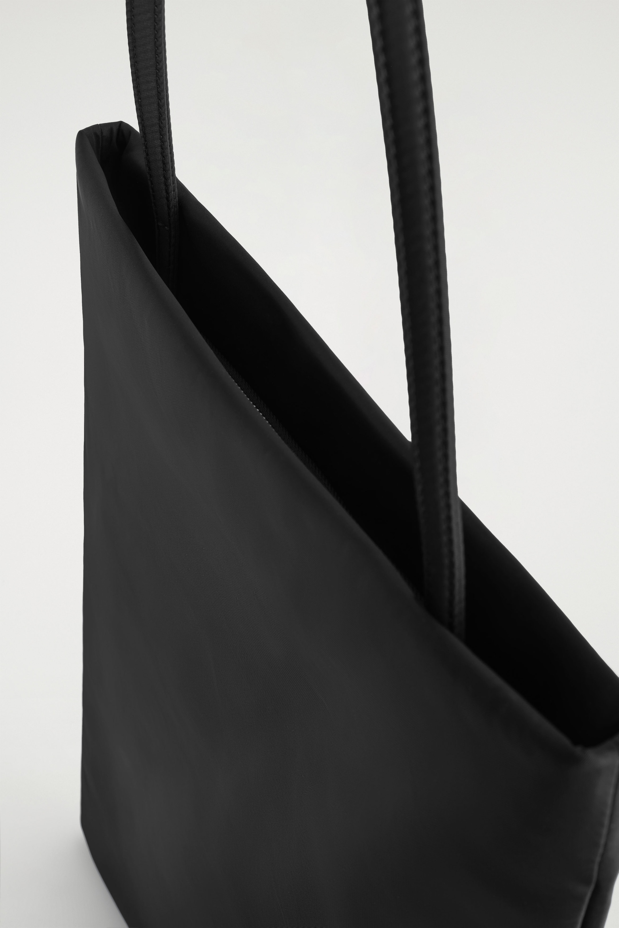 BOLSO TOTE ARCHIVE - NAILON